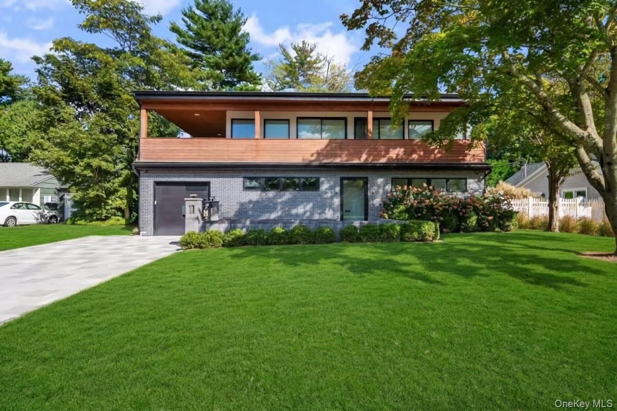 11 Circle Drive – For Sale
