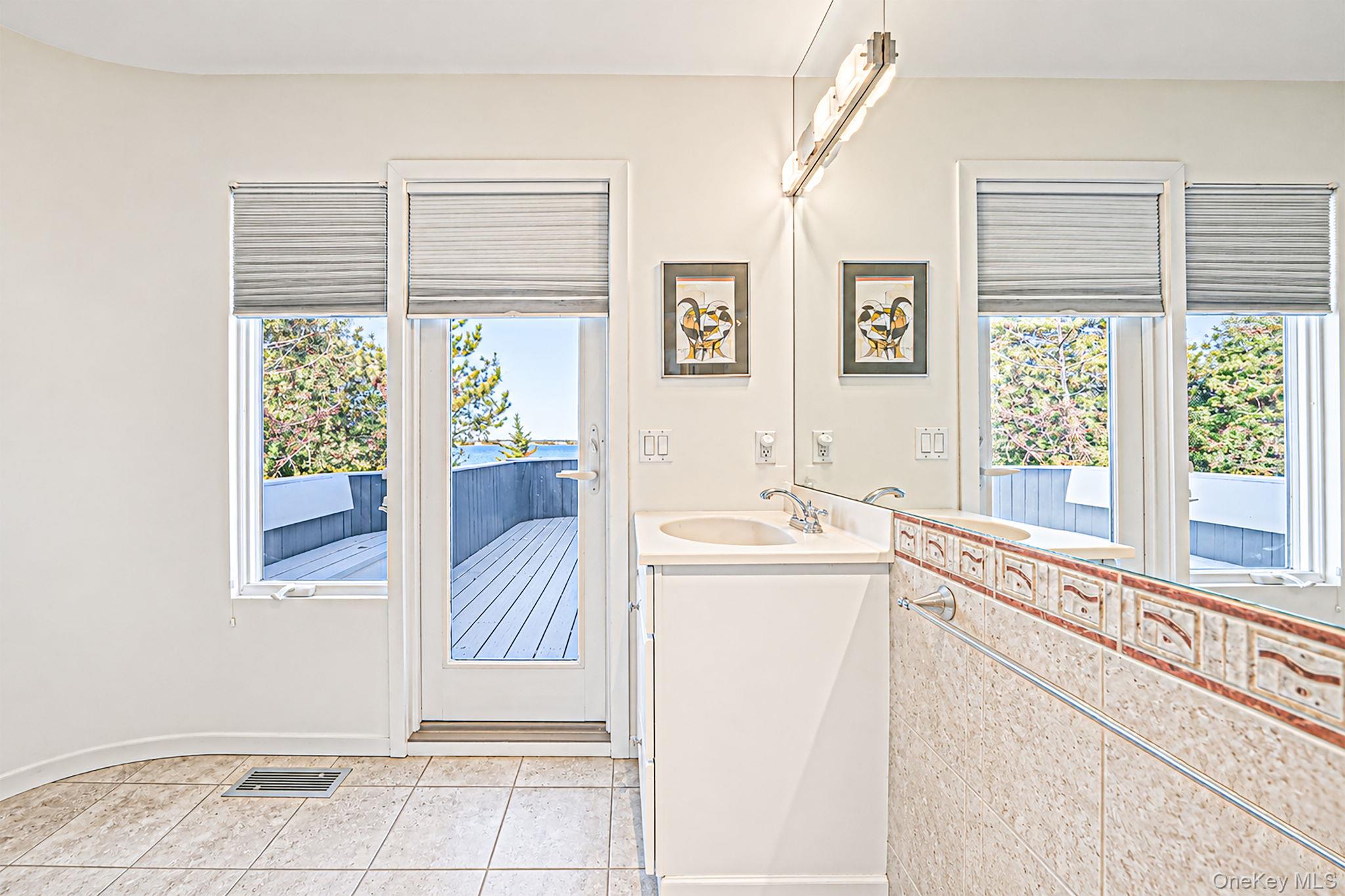 330 Dune Road – For Sale photo 27