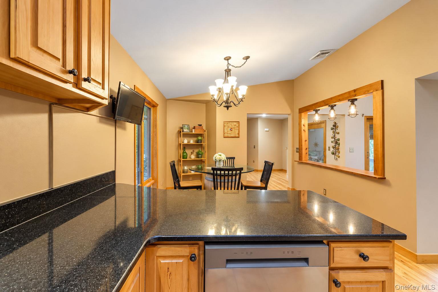38 Chapel Ct Court – For Sale photo 22