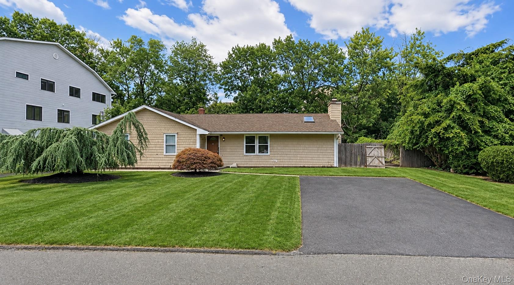 4 Roberts Road – For Sale