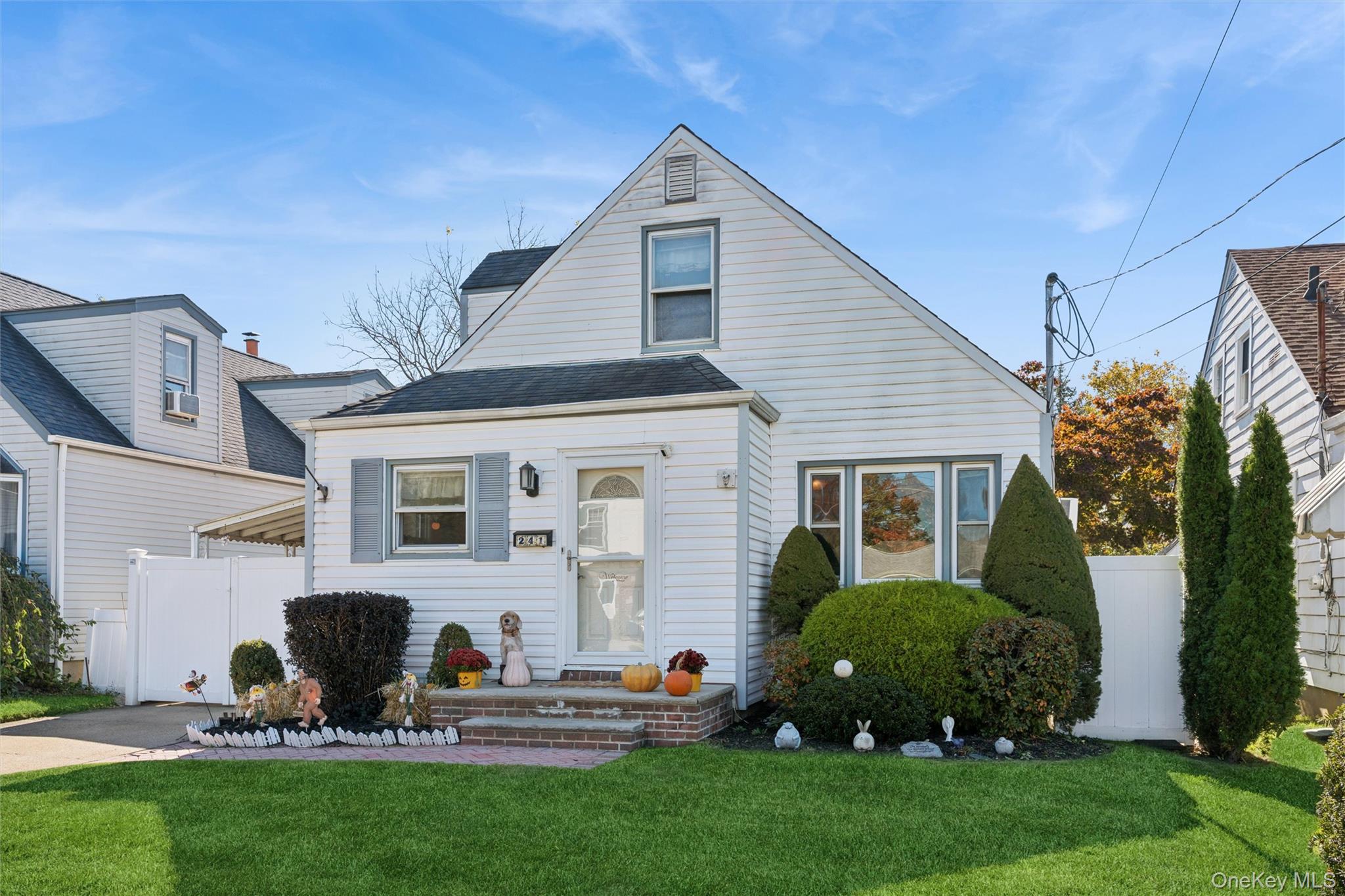 241 Marshall Avenue – For Sale photo 2