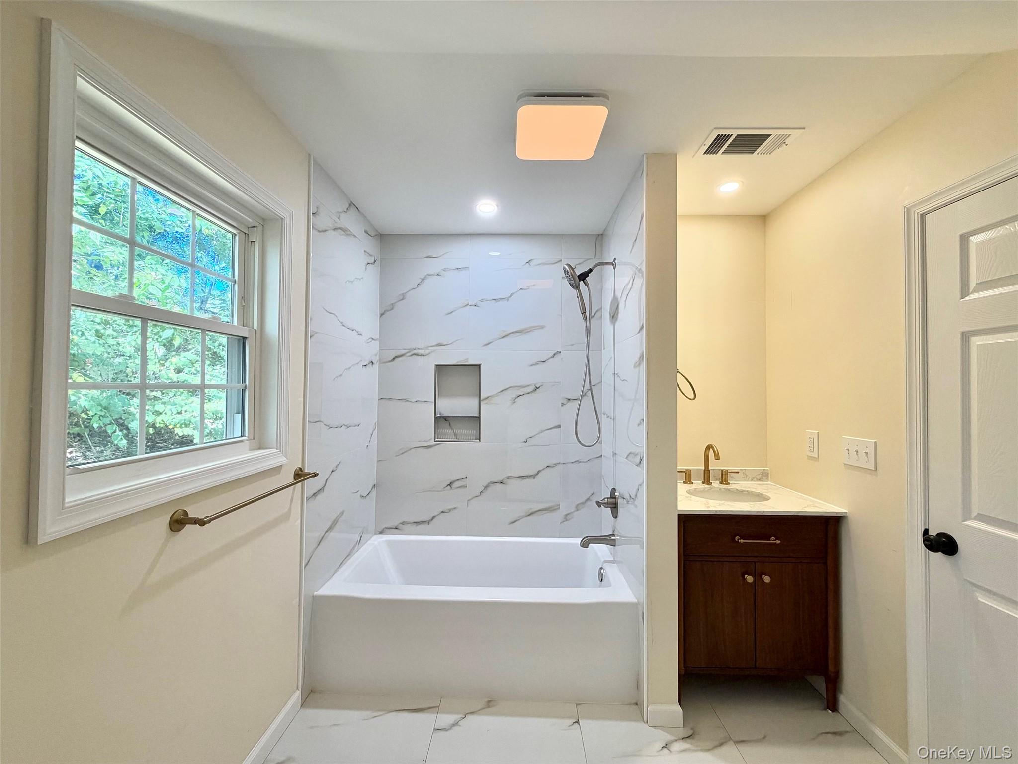 160 Smith Street – For Sale photo 18