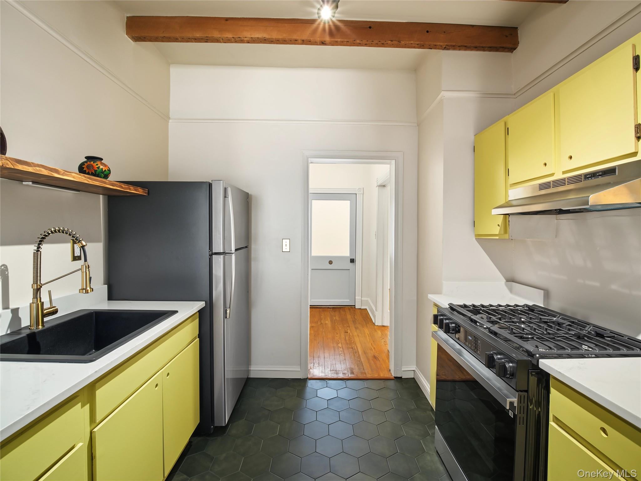 62 Benkard Avenue – For Sale photo 15