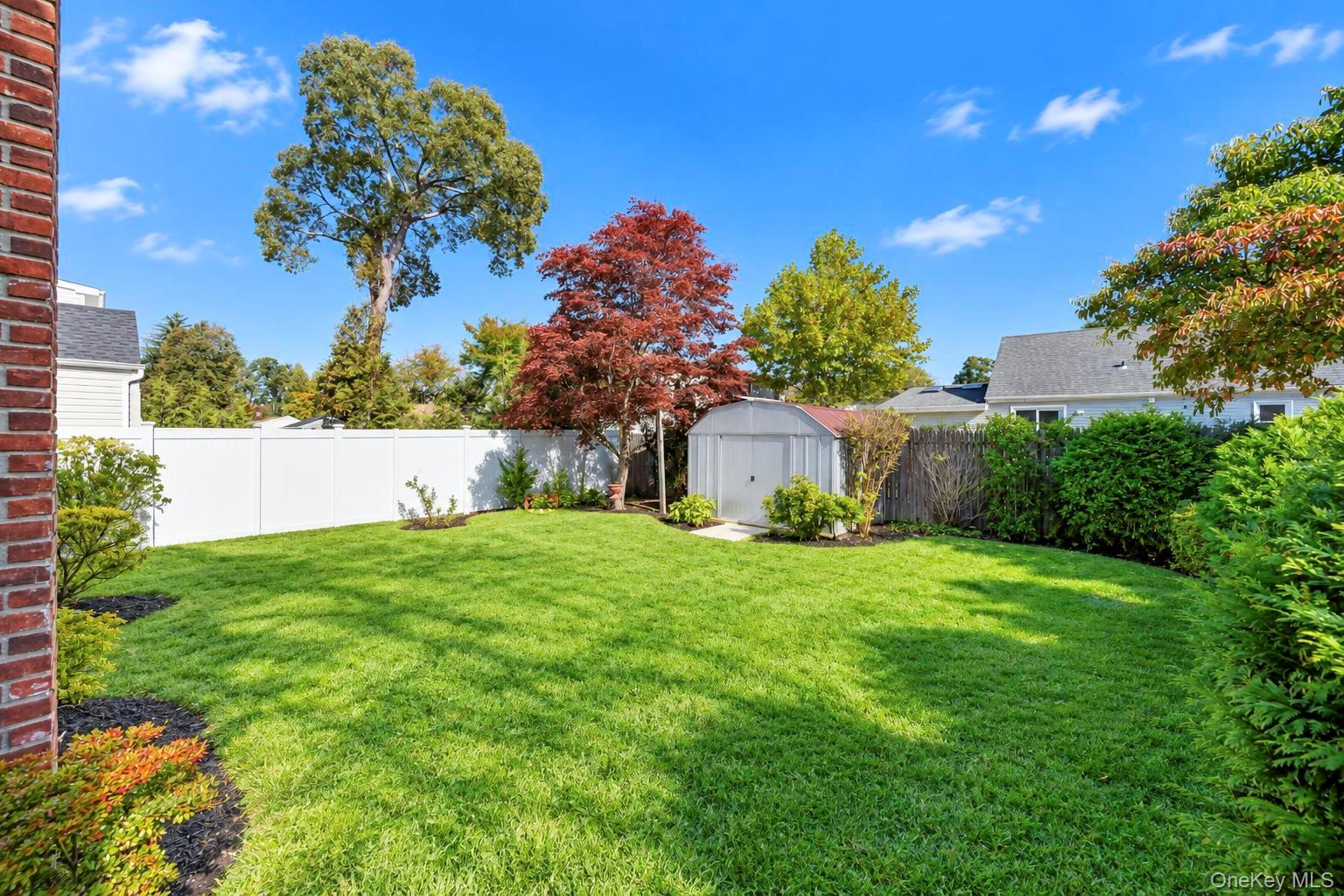 38 Colonial Road – For Sale photo 10