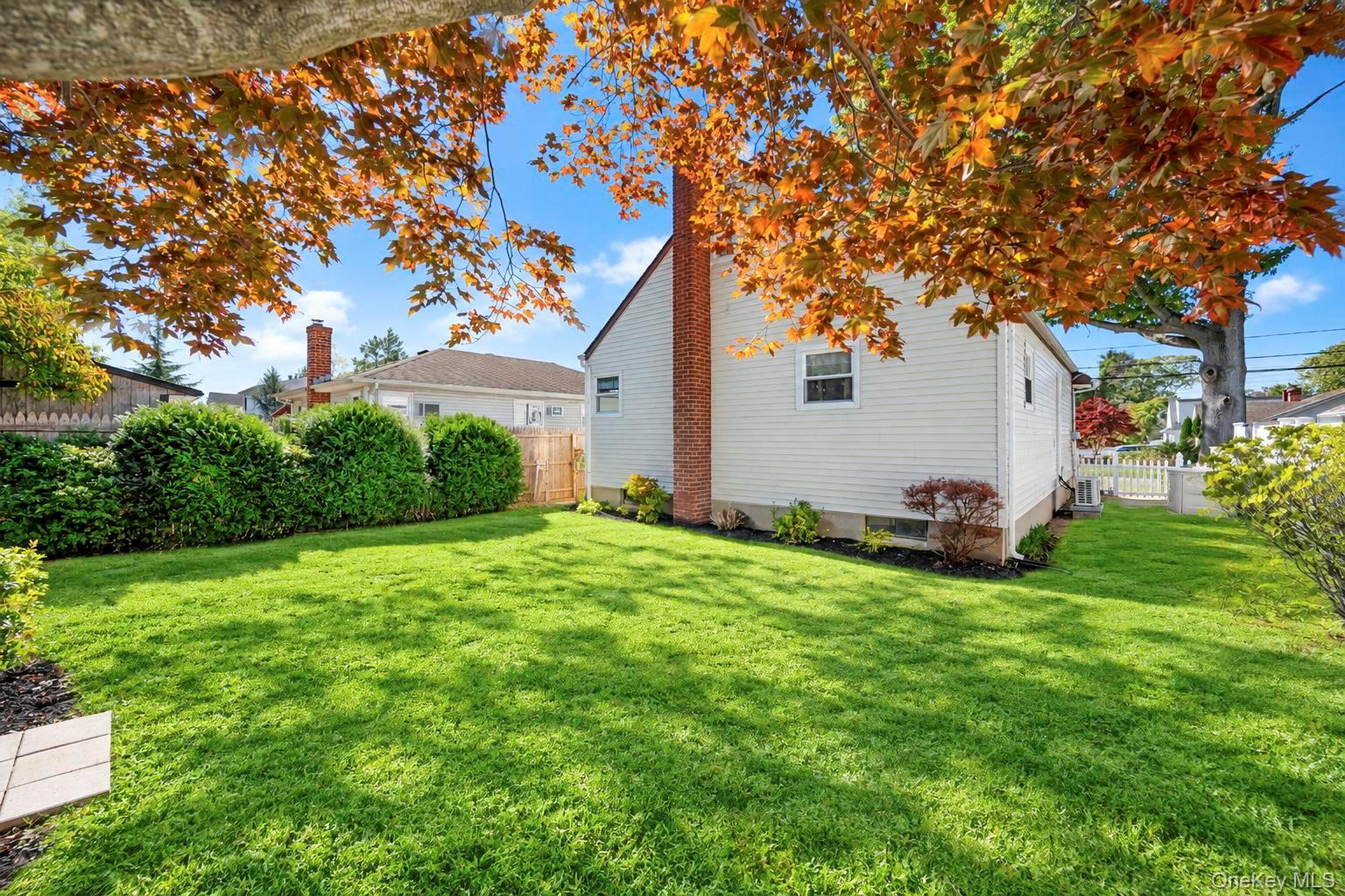 38 Colonial Road – For Sale photo 7