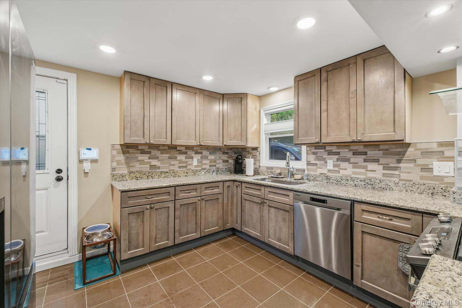165 E Dorsey Lane – For Sale photo 25