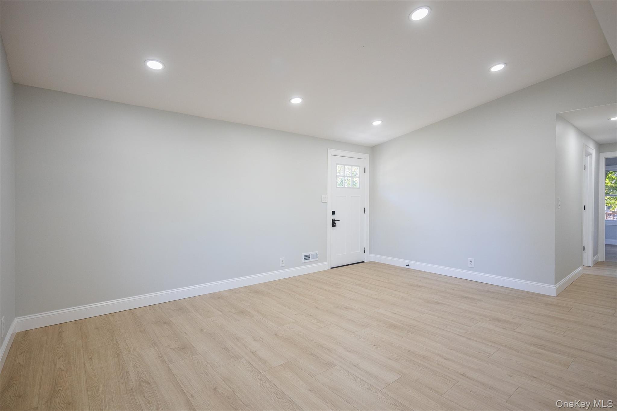 76 Samuel Street – For Rent photo 5