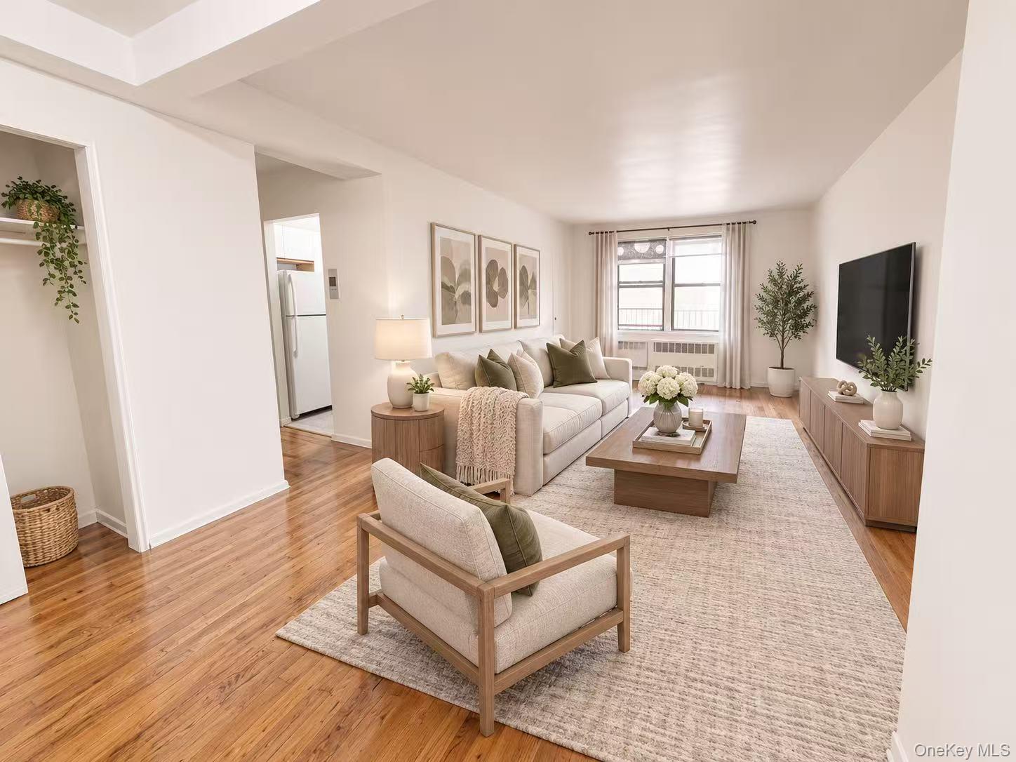 38-25 Parsons Boulevard, Unit 5A photo 3