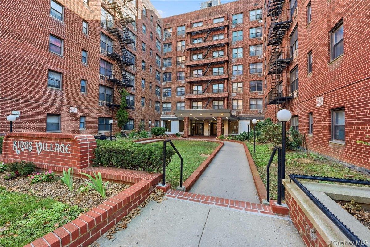 1165 E 54th Street, Unit 3H photo 2