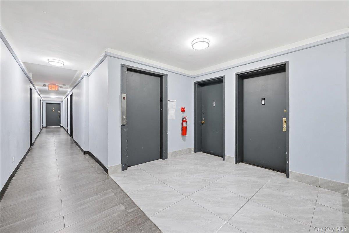1165 E 54th Street, Unit 3H photo 7
