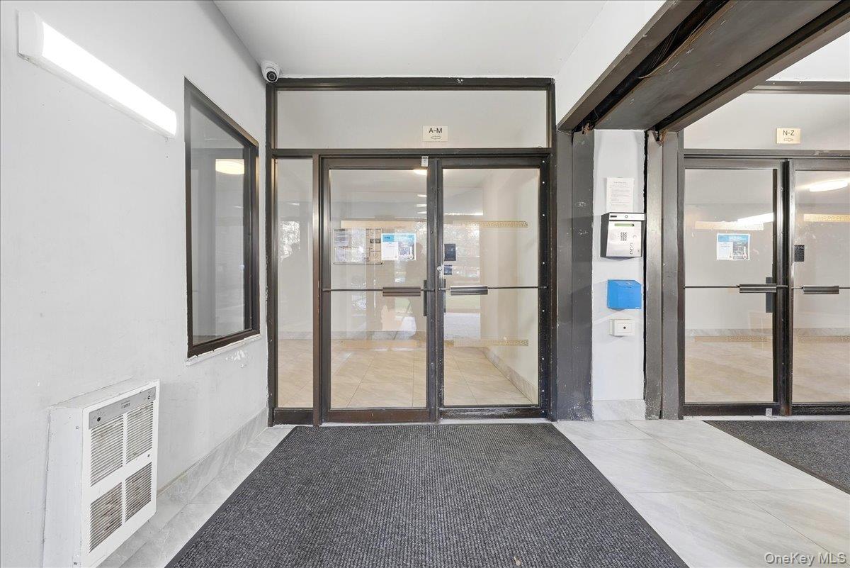 1165 E 54th Street, Unit 3H photo 4