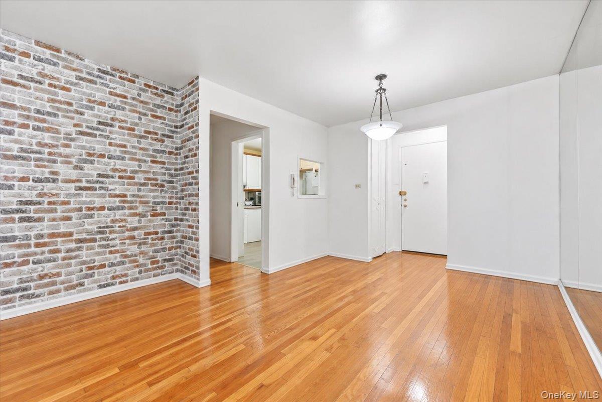 1165 E 54th Street, Unit 3H photo 8