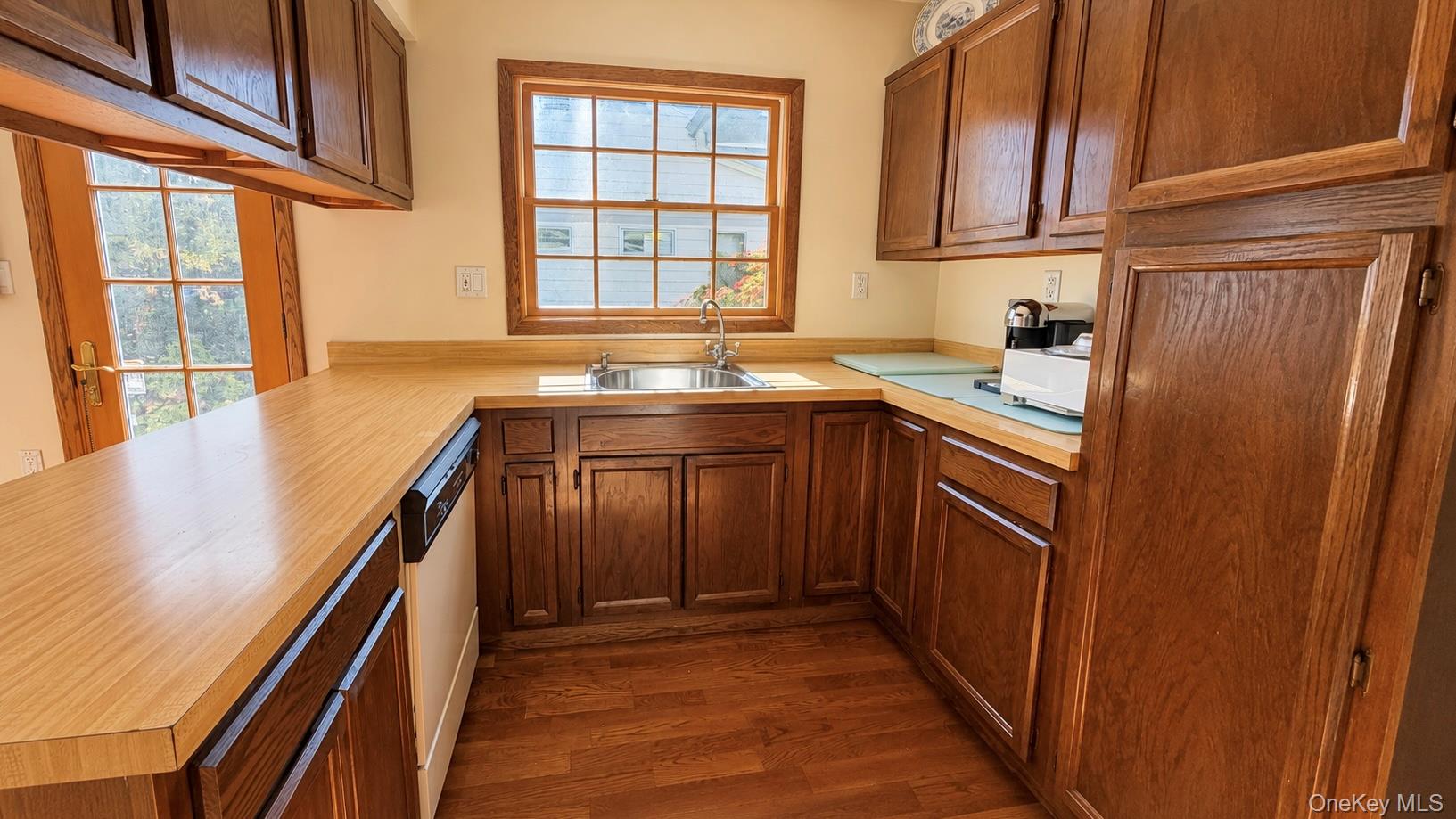 434 Kingston Drive, Unit 434 photo 12