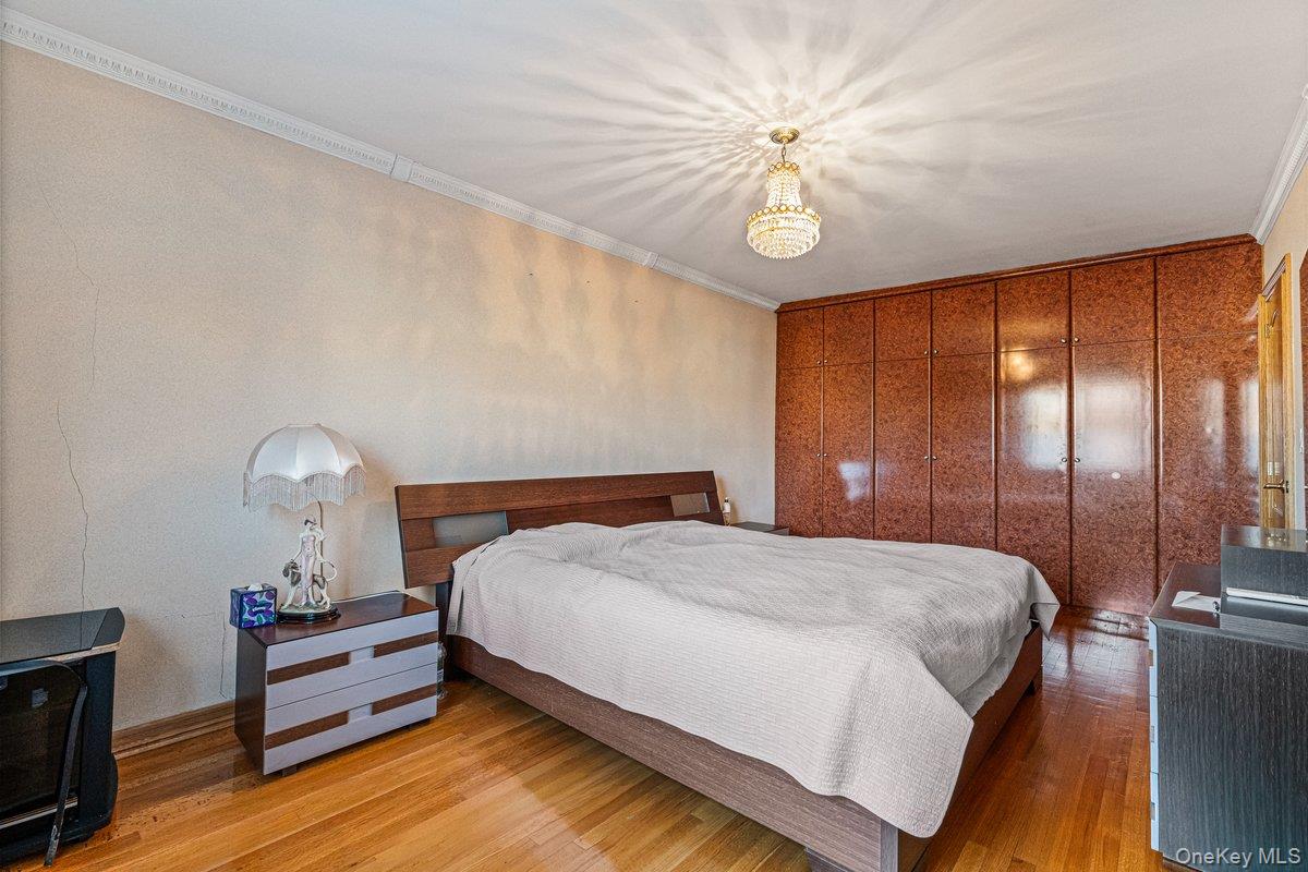 67-46 Exeter Street – For Sale photo 14