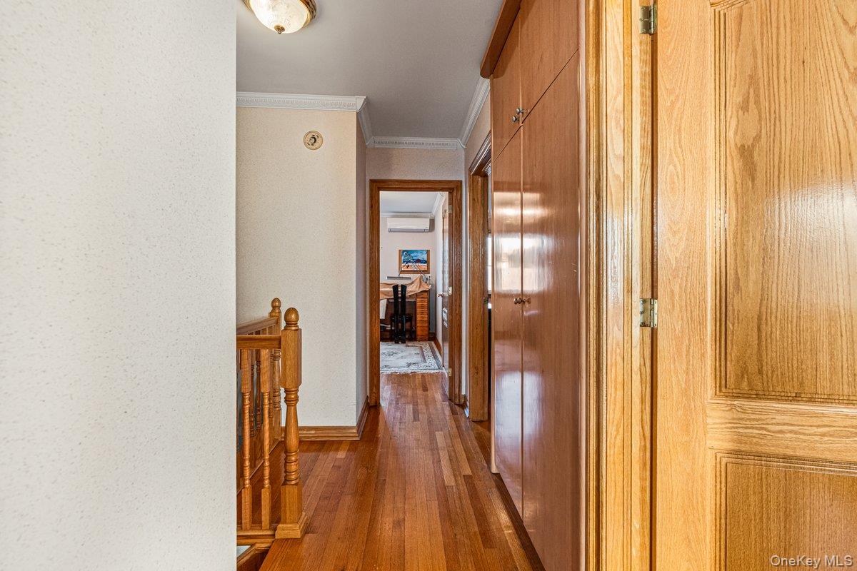67-46 Exeter Street – For Sale photo 9