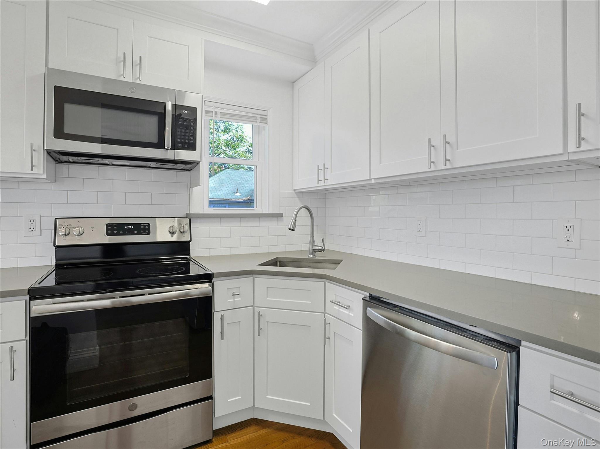 56 S Highland Avenue, Unit C3 photo 9