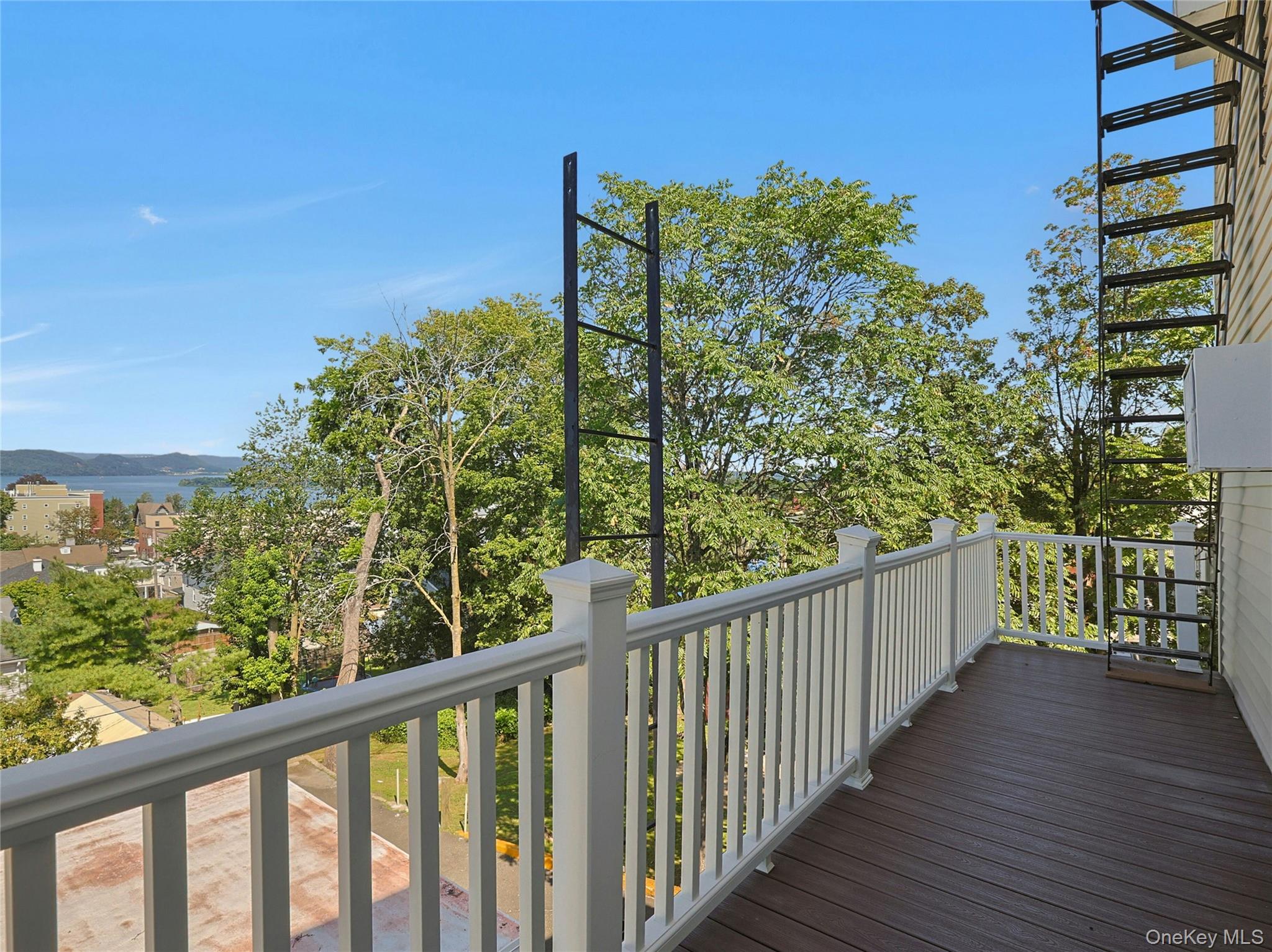 56 S Highland Avenue, Unit C3 photo 18