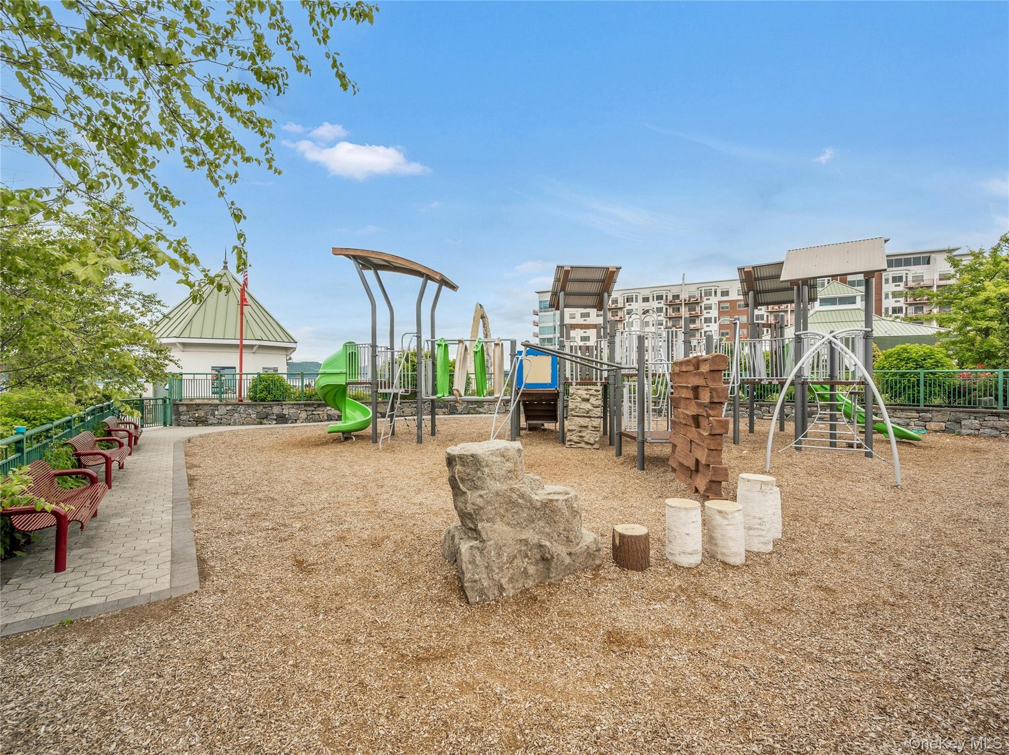 56 S Highland Avenue, Unit C3 photo 24