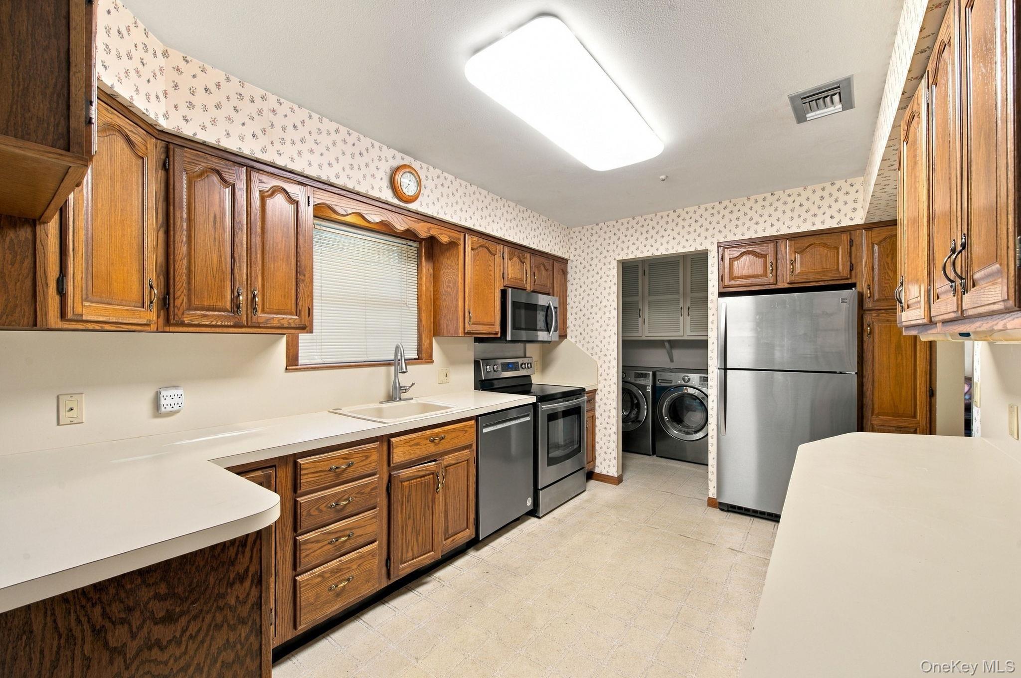 11 School Lane – For Sale photo 15