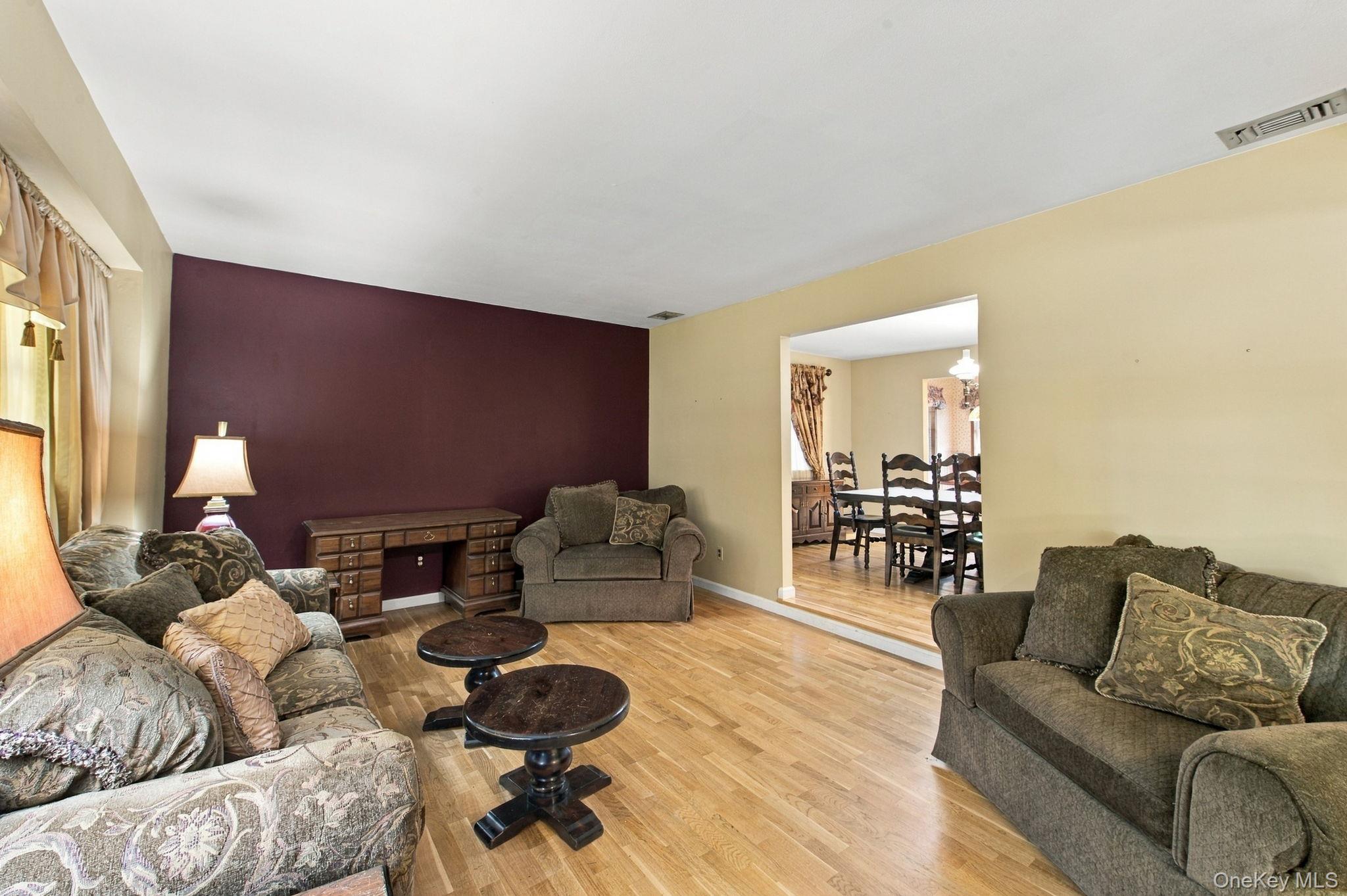 11 School Lane – For Sale photo 8