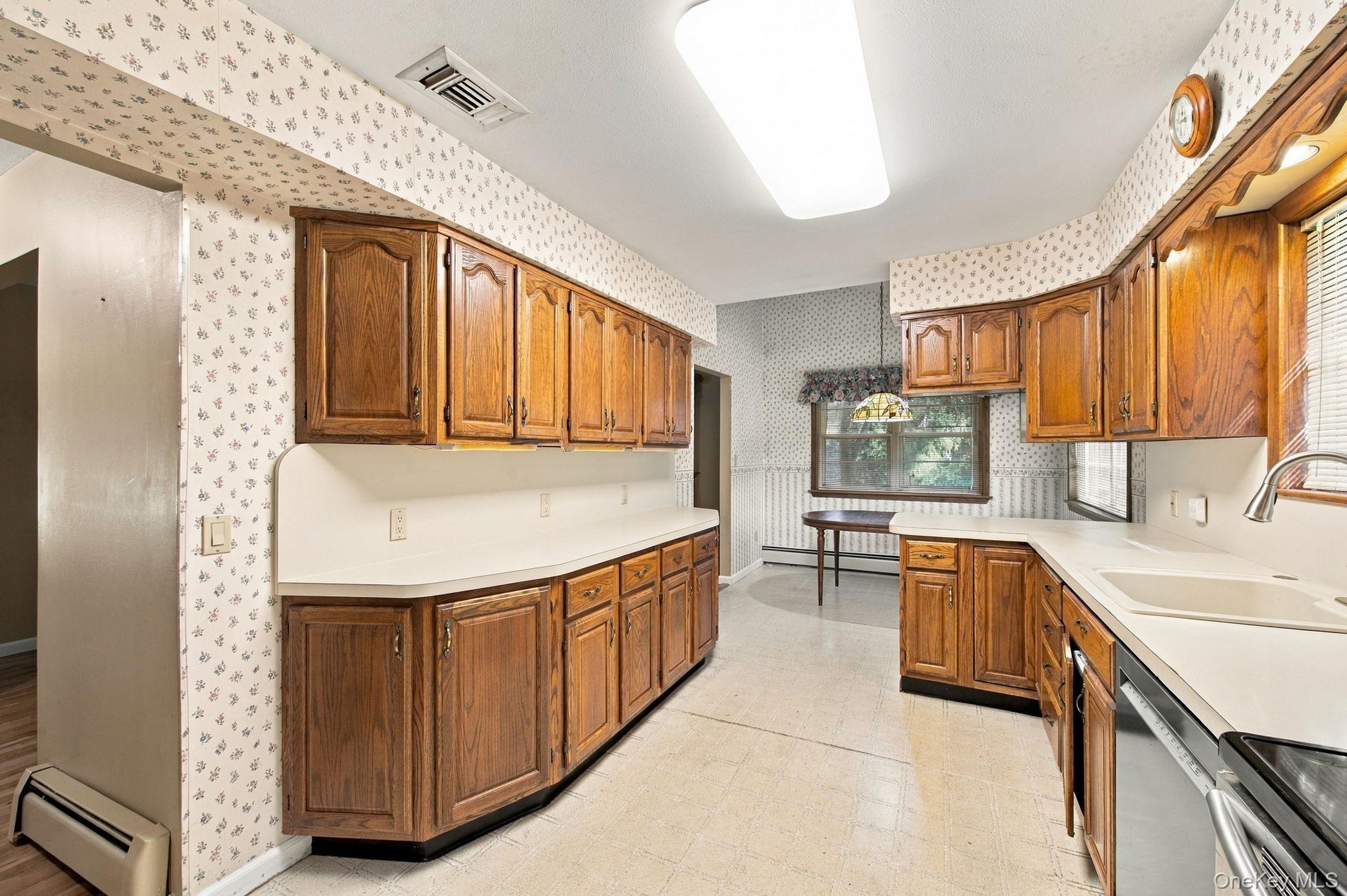 11 School Lane – For Sale photo 14