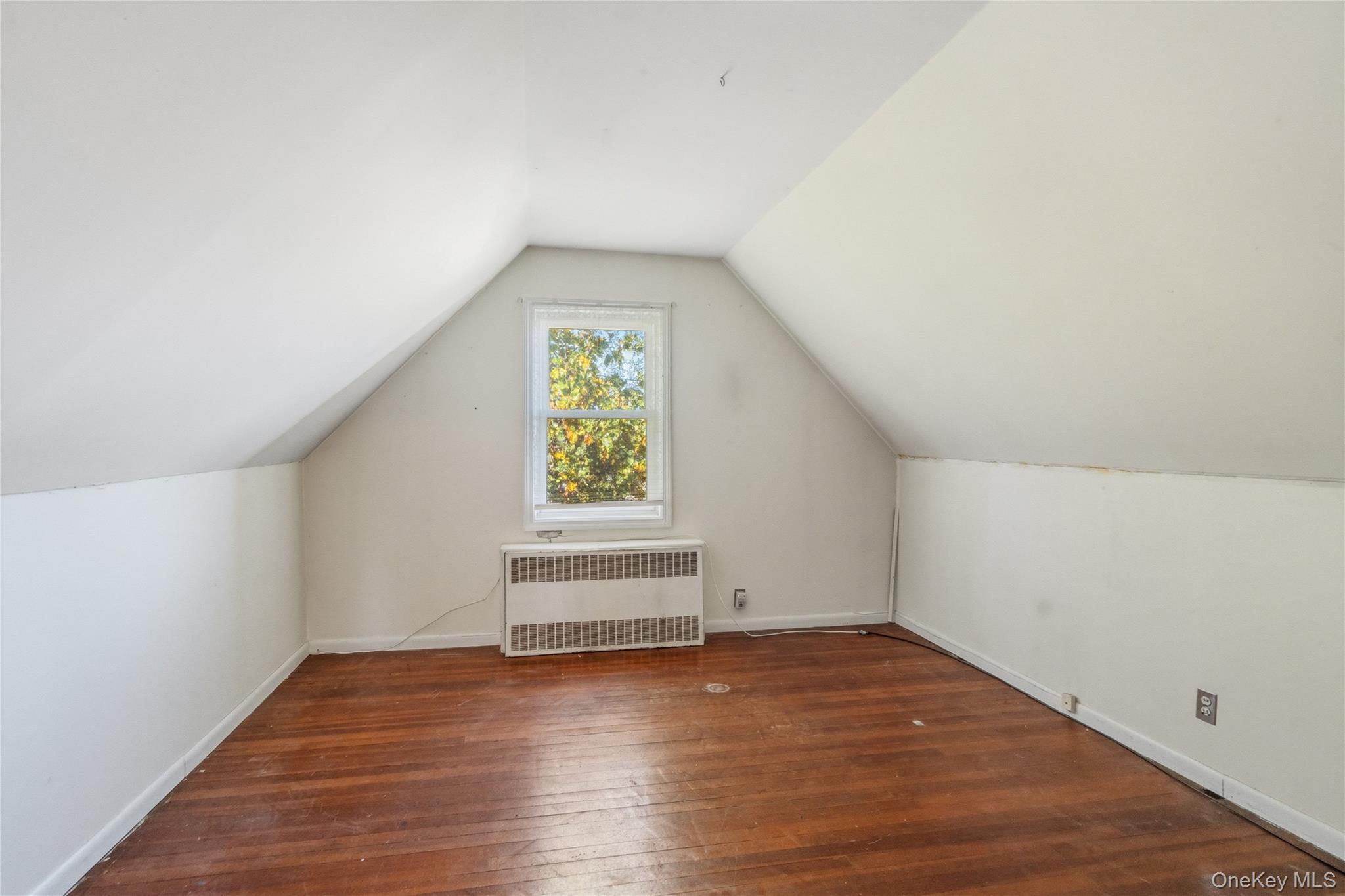 564 Center Briarwood Avenue – For Sale photo 21