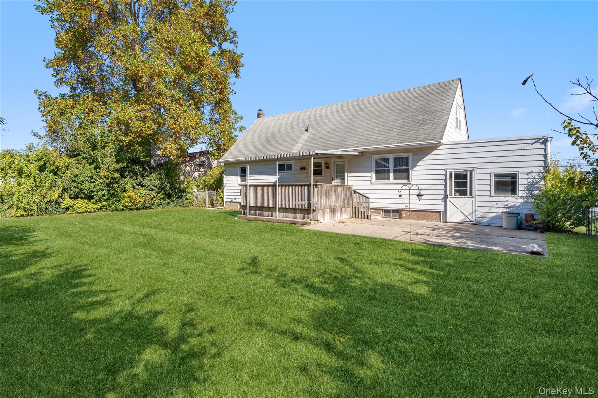 564 Center Briarwood Avenue – For Sale photo 26