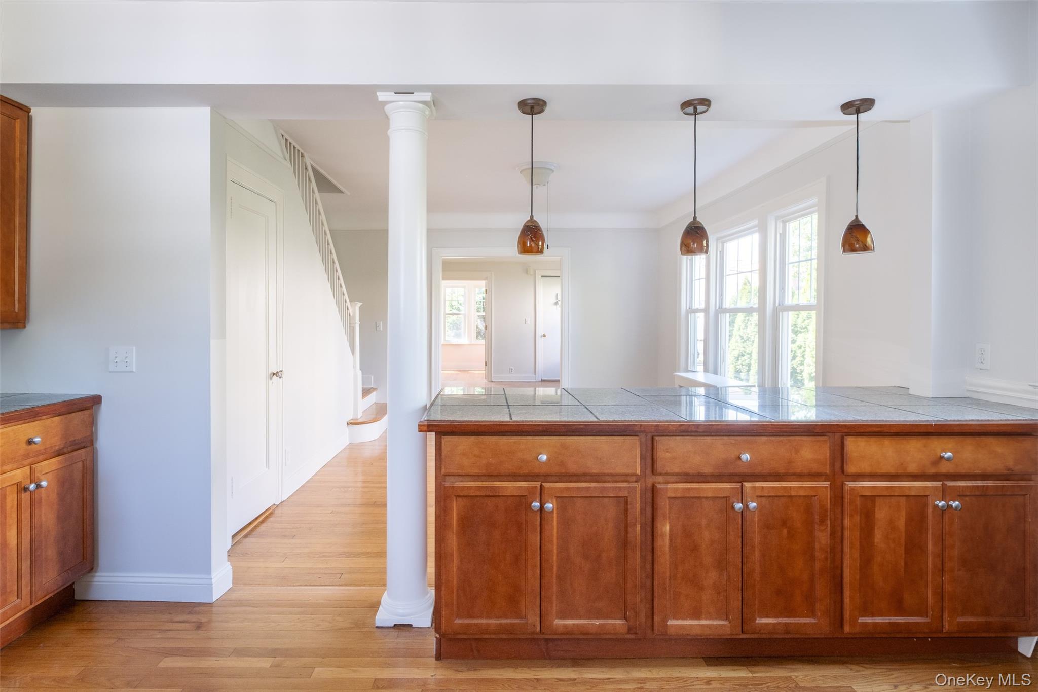 453 Beach Avenue, Unit Left photo 16