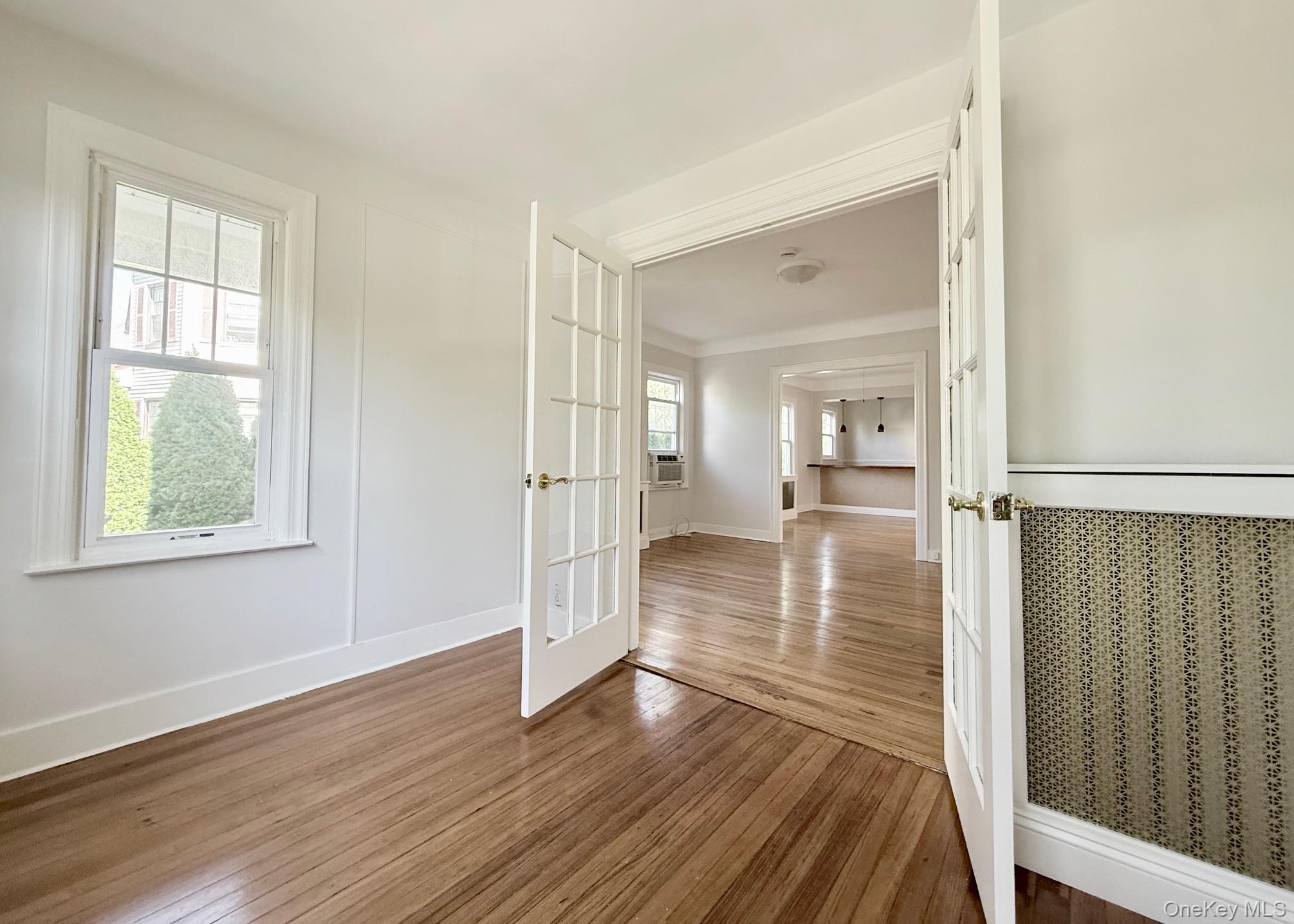 453 Beach Avenue, Unit Left photo 5