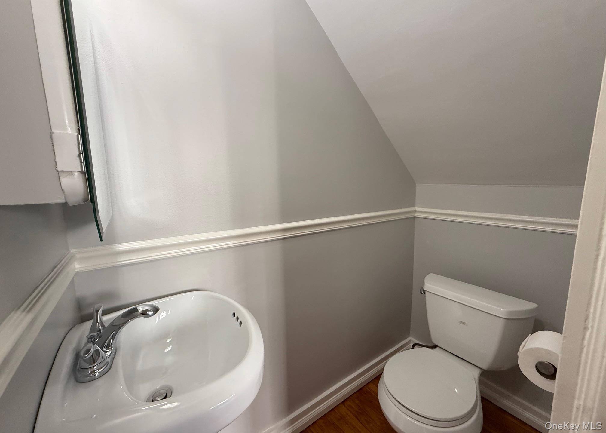 453 Beach Avenue, Unit Left photo 31