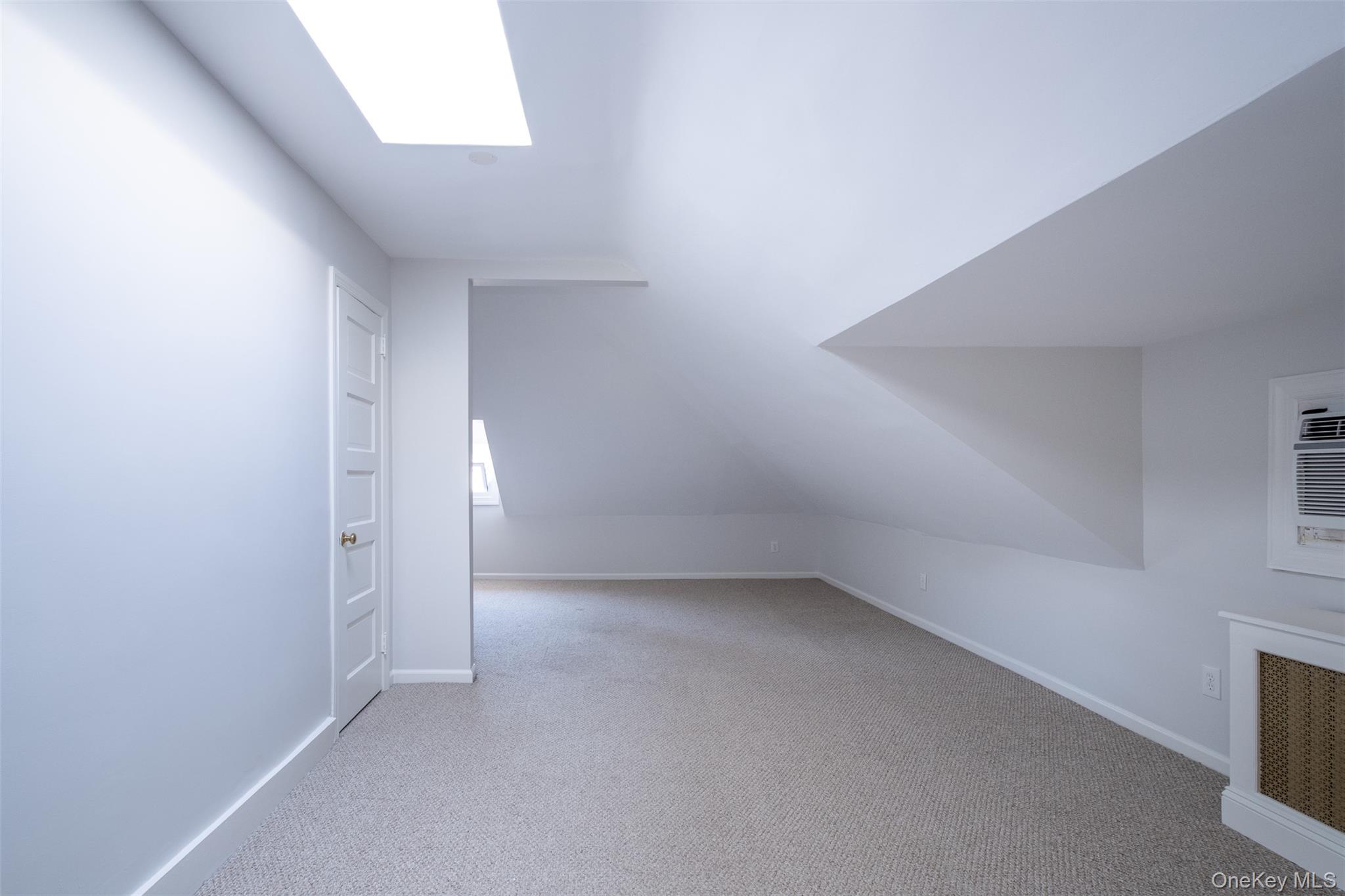 453 Beach Avenue, Unit Left photo 23
