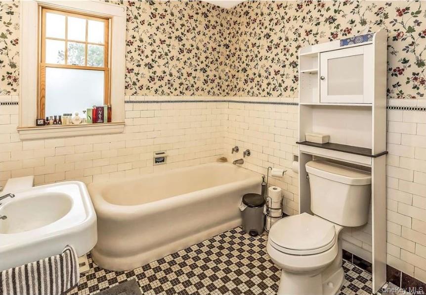 162 Saint Pauls Place – For Sale photo 9