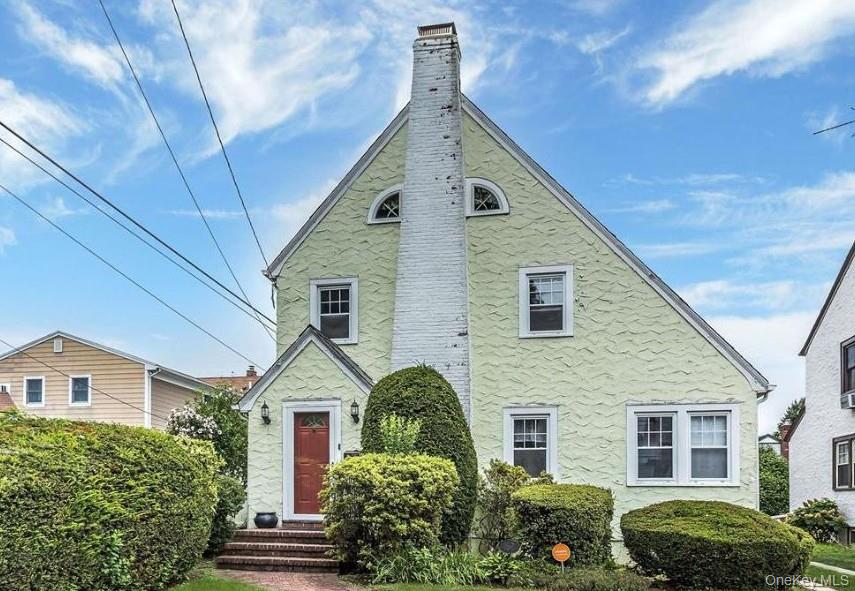 162 Saint Pauls Place – For Sale