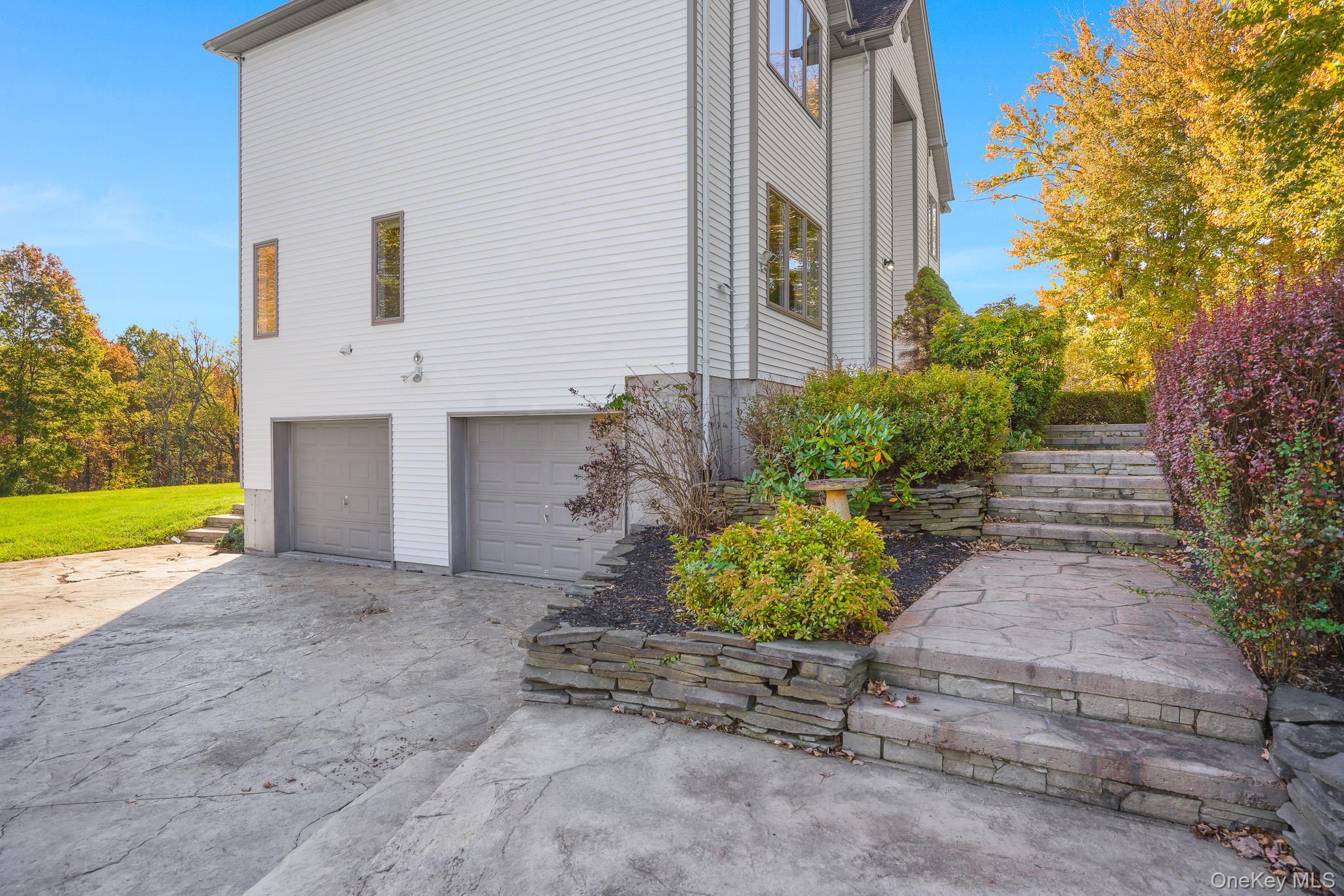165 Burlingham Road – For Sale photo 32