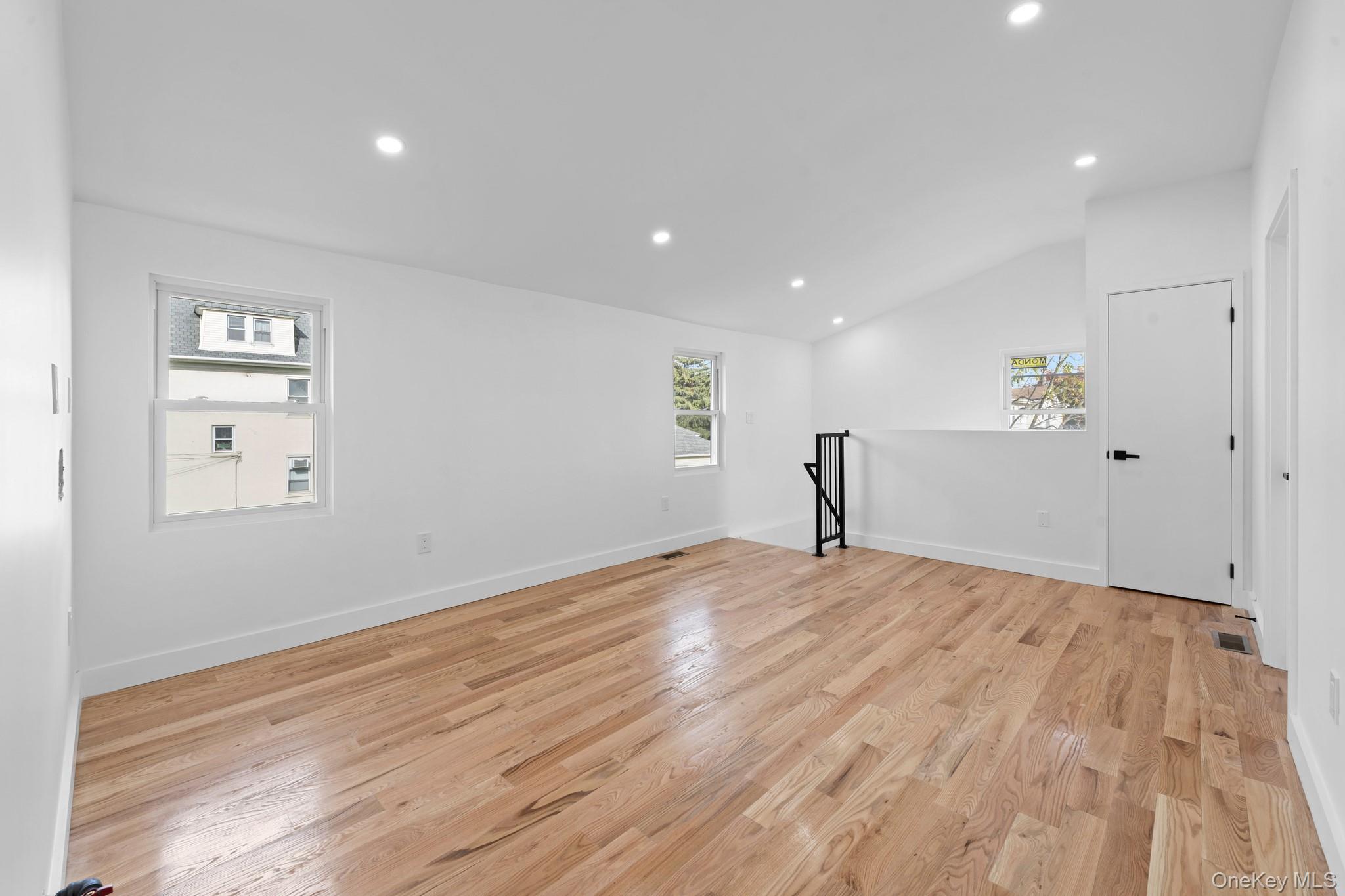 14551 Farmers Boulevard – For Sale photo 14