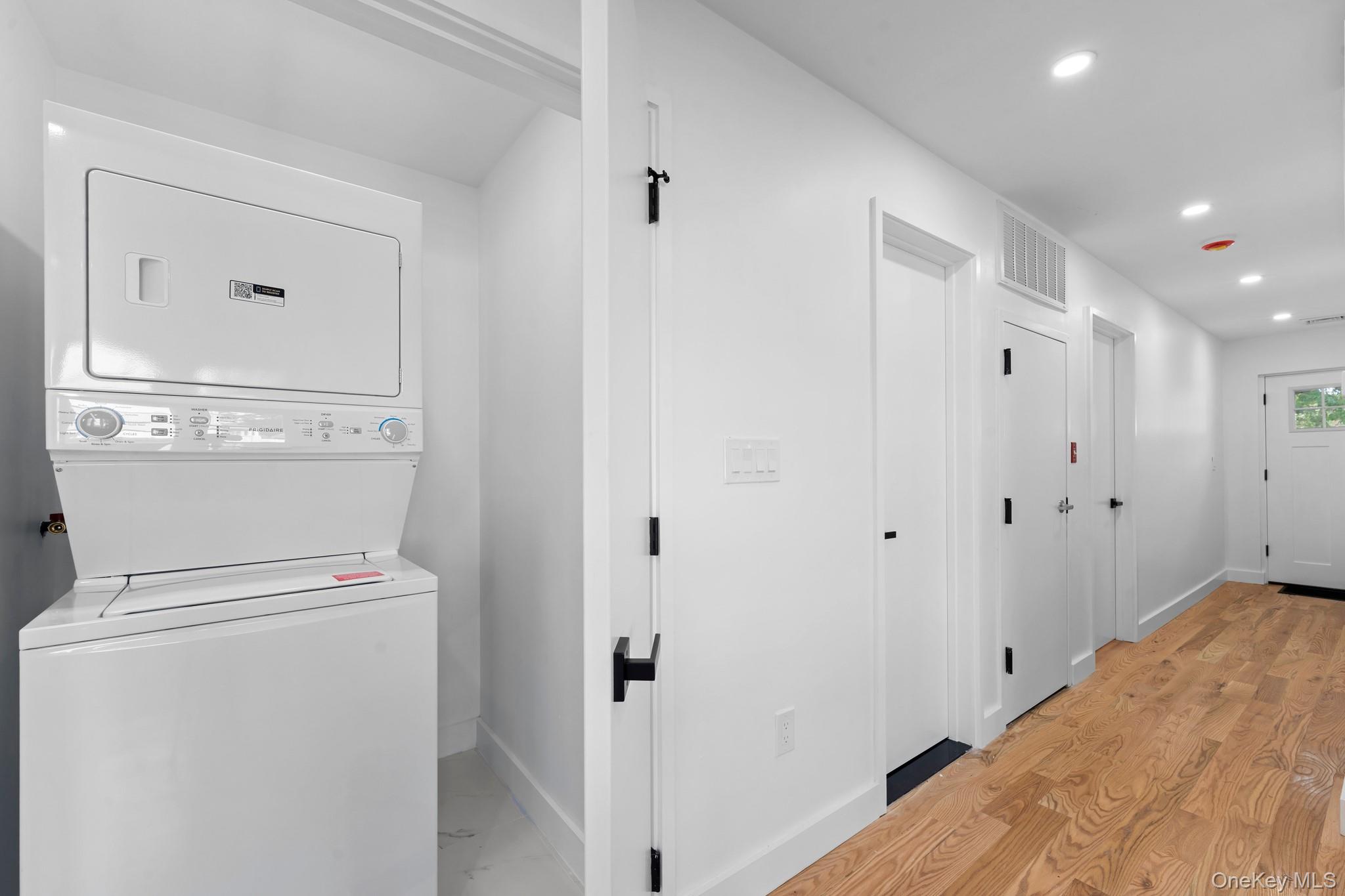 14551 Farmers Boulevard – For Sale photo 12