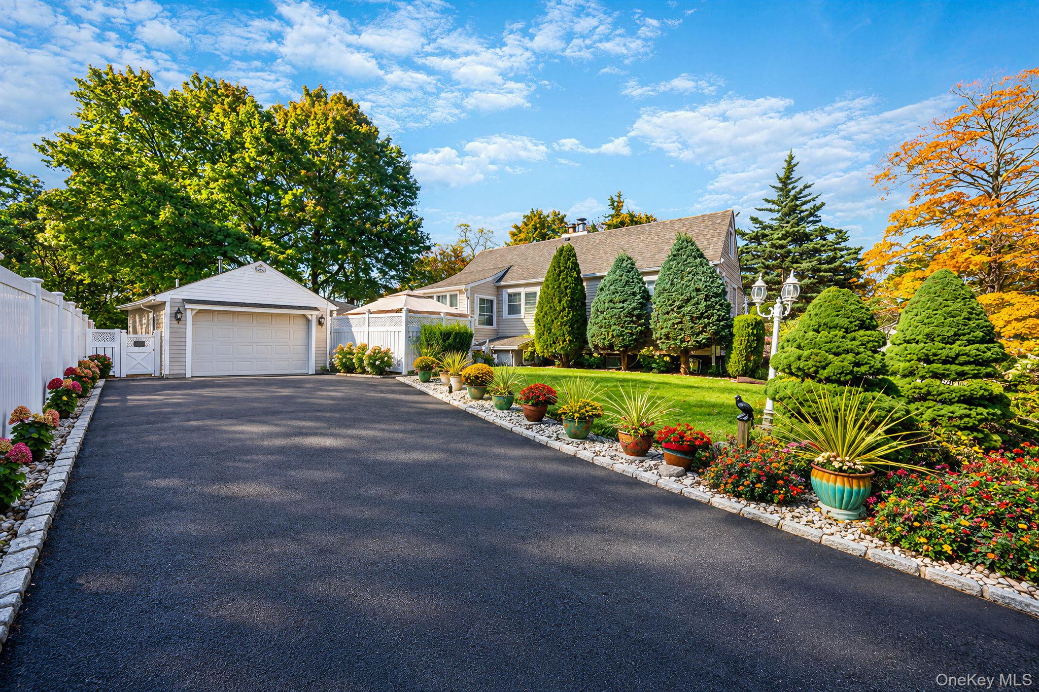 220 Holbrook Avenue – For Sale photo 3