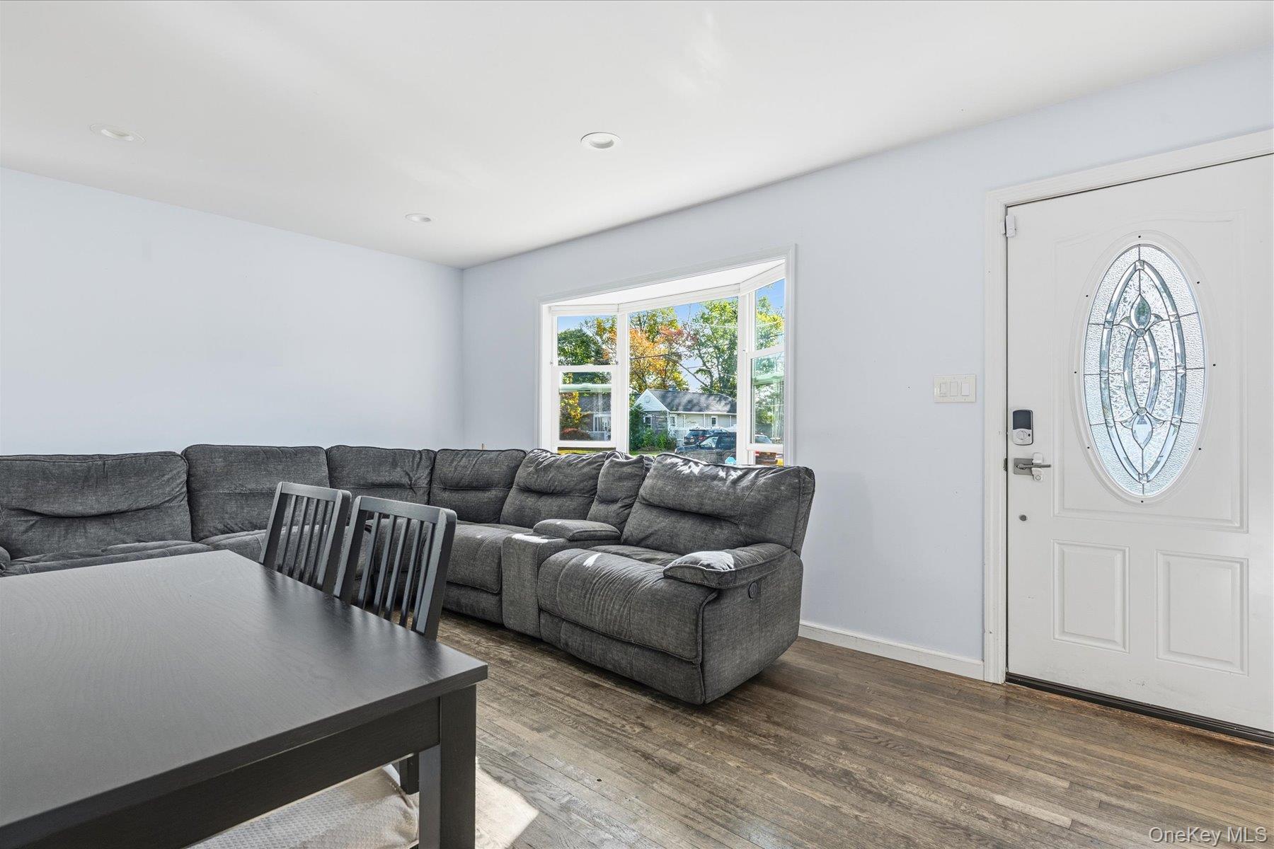 21 Birs Avenue – For Sale photo 8