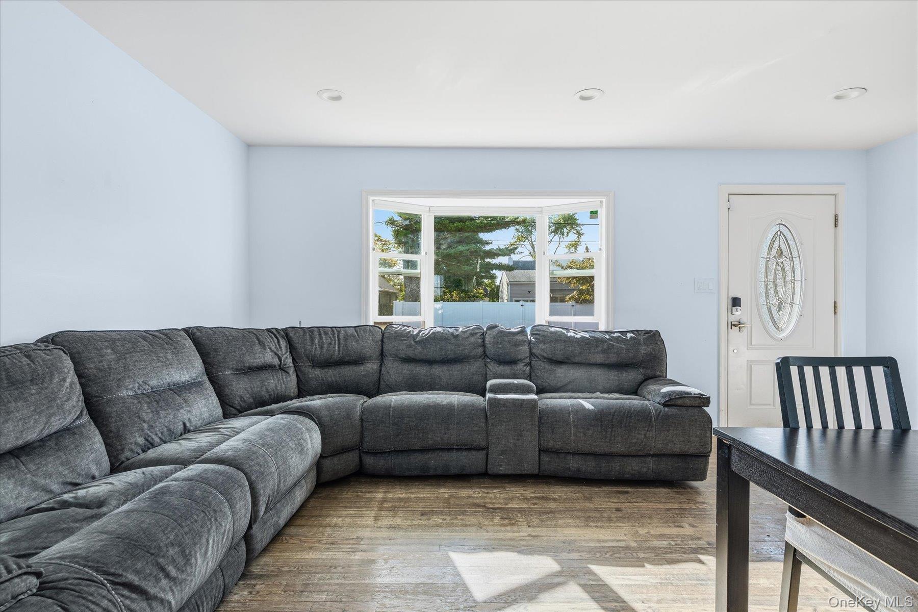 21 Birs Avenue – For Sale photo 6
