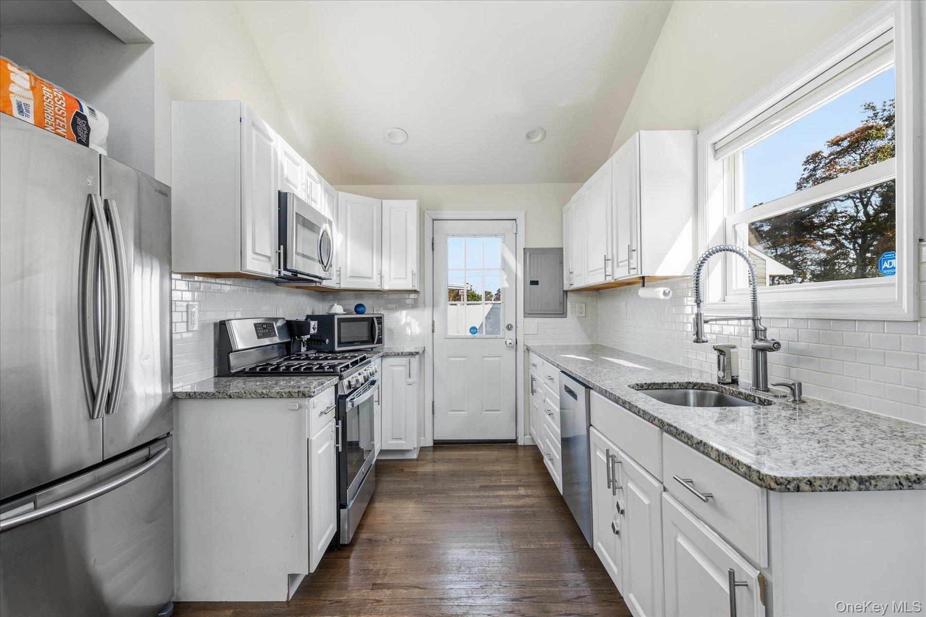 21 Birs Avenue – For Sale photo 5