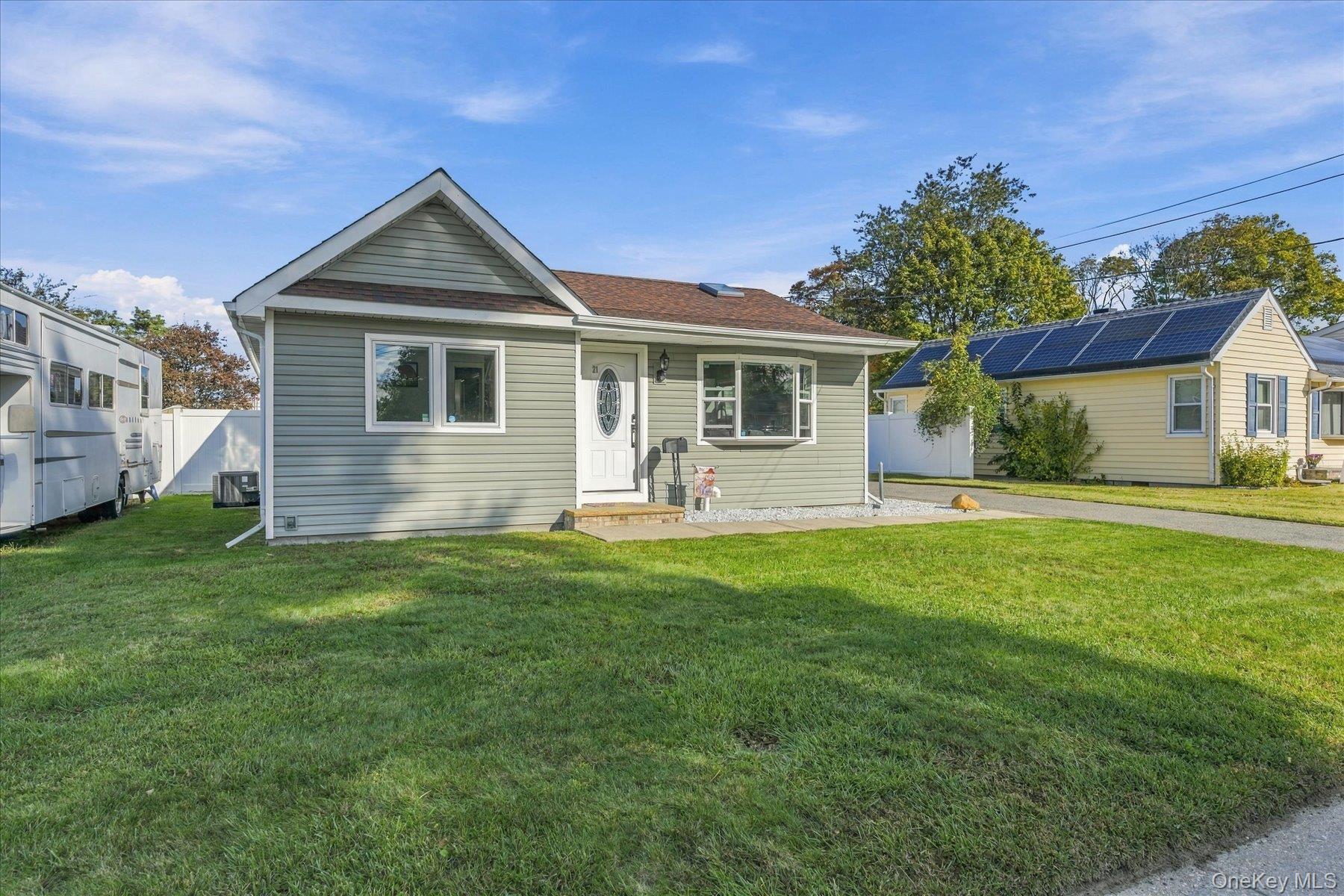 21 Birs Avenue – For Sale photo 2