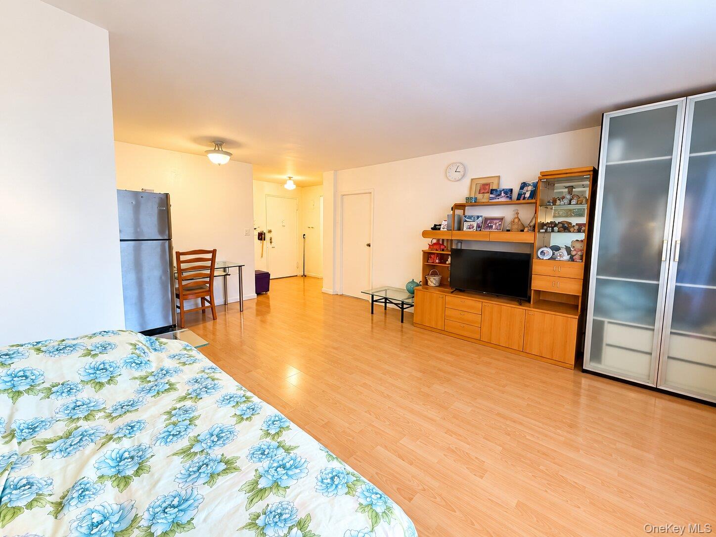 4107 Bowne Street, Unit 5N photo 14