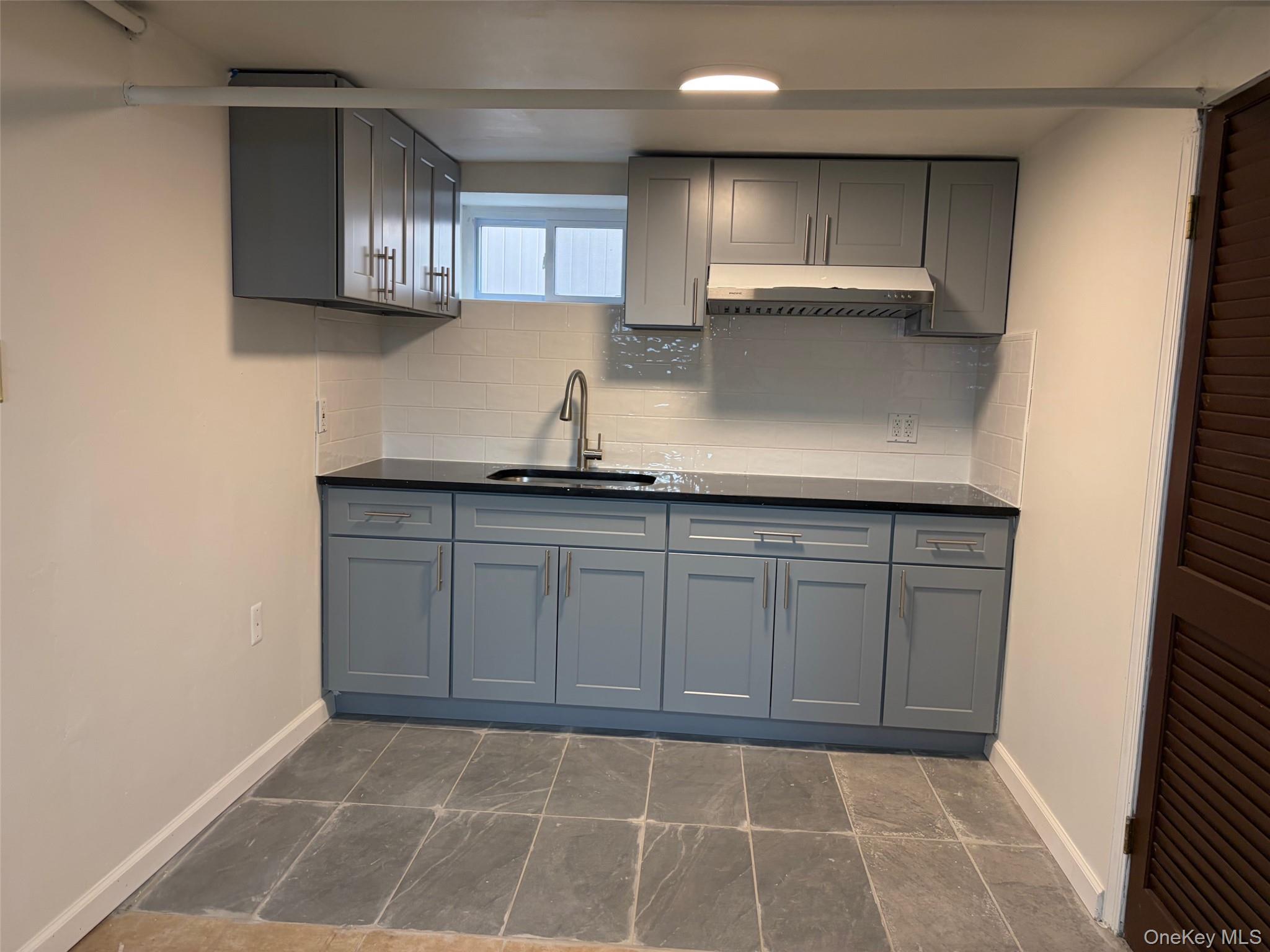 7729 80th Street – For Rent photo 8