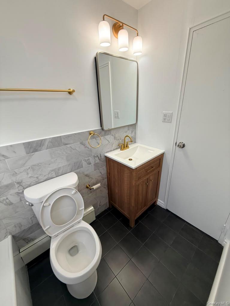 115 Custer Avenue, Unit #2 photo 10