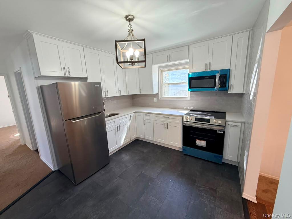 115 Custer Avenue, Unit #2 photo 6