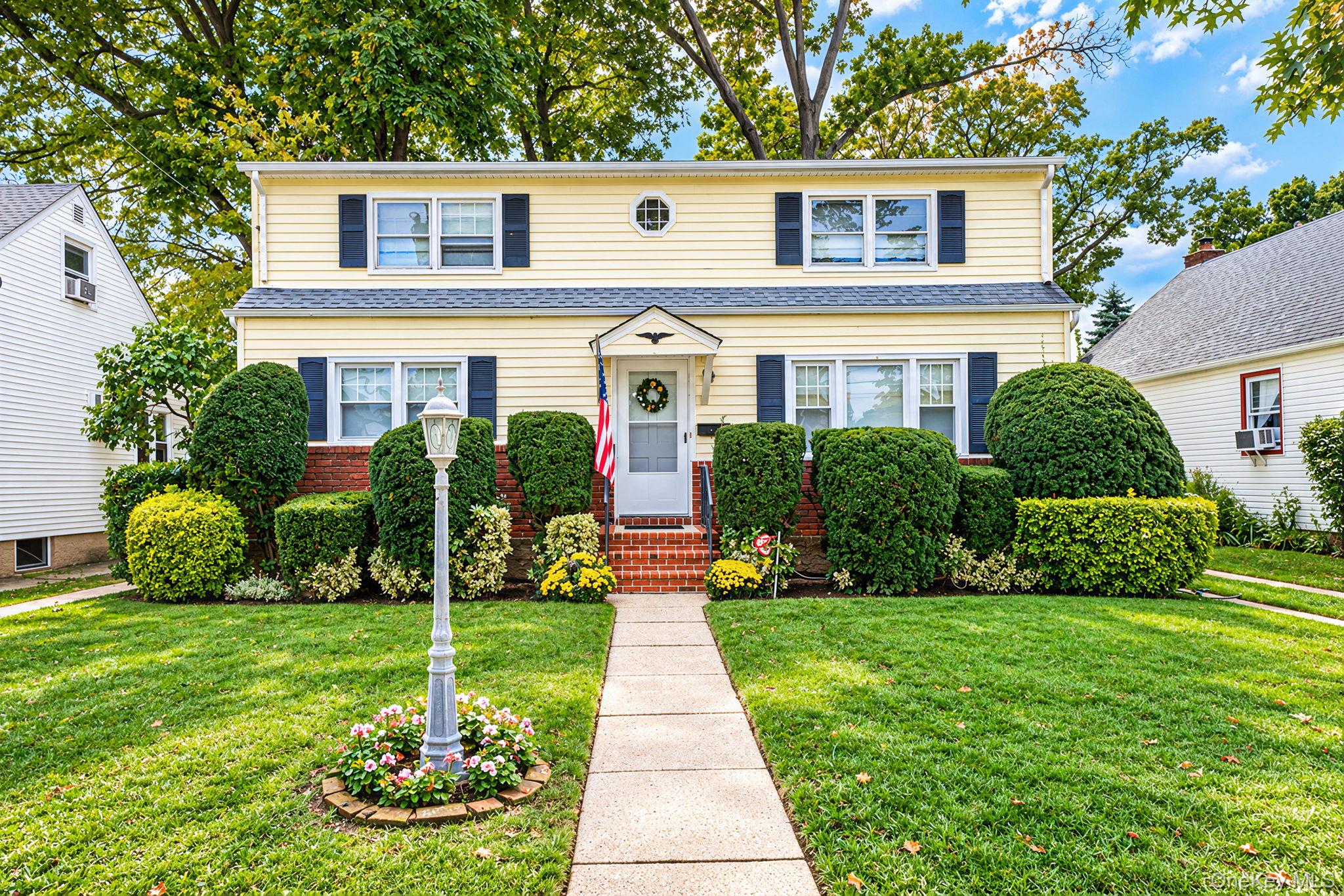 129 Charles Street – For Sale
