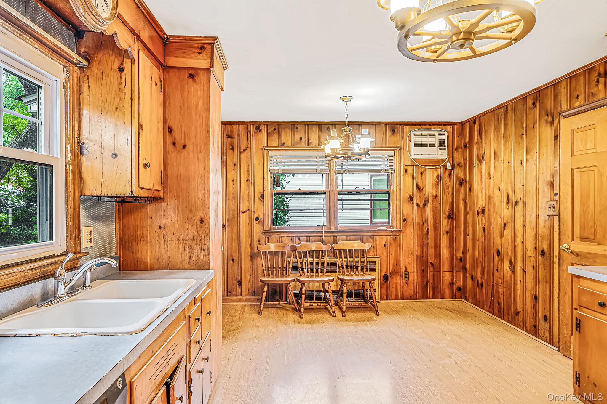 129 Charles Street – For Sale photo 16