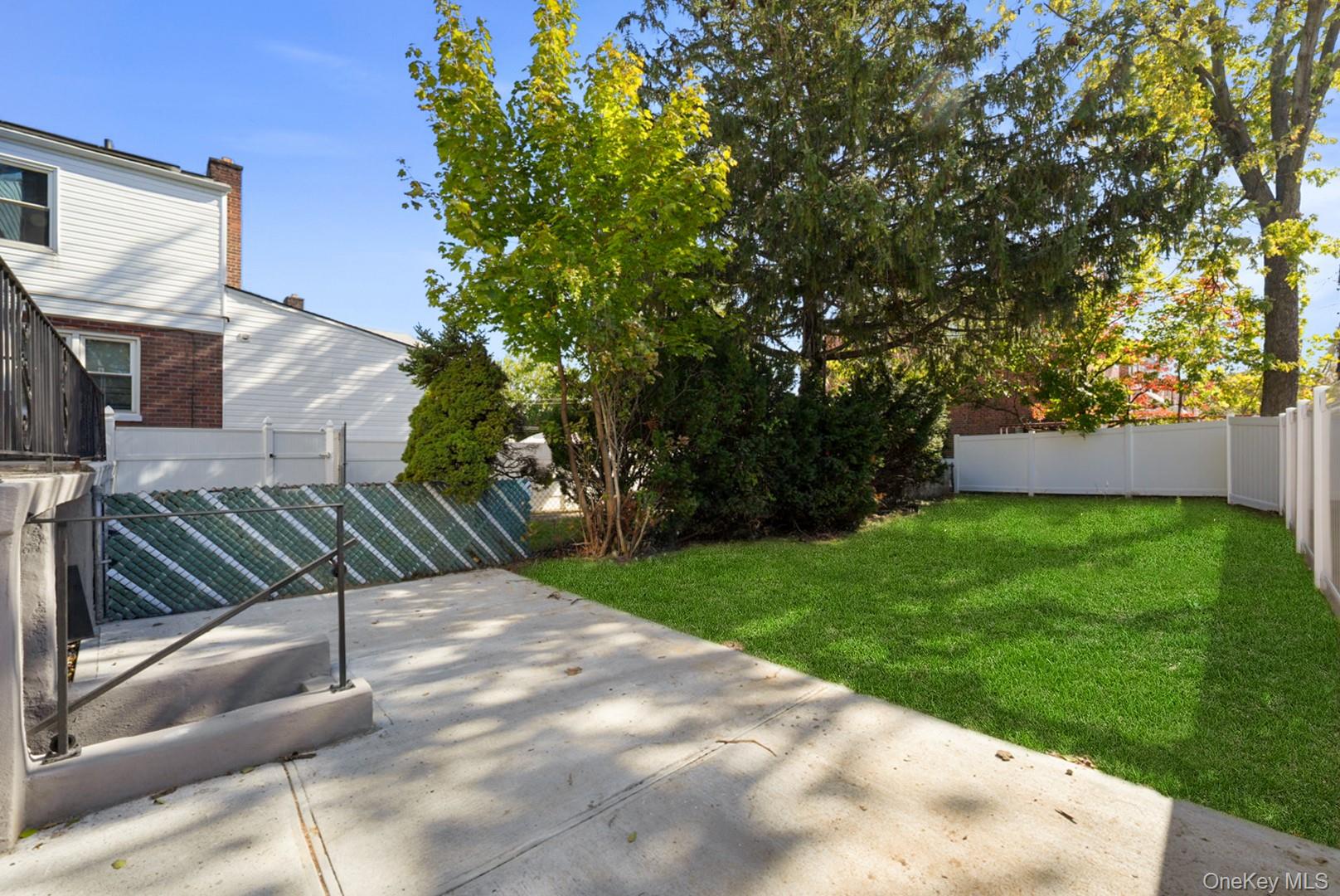 3050 Harding Avenue – For Sale photo 13