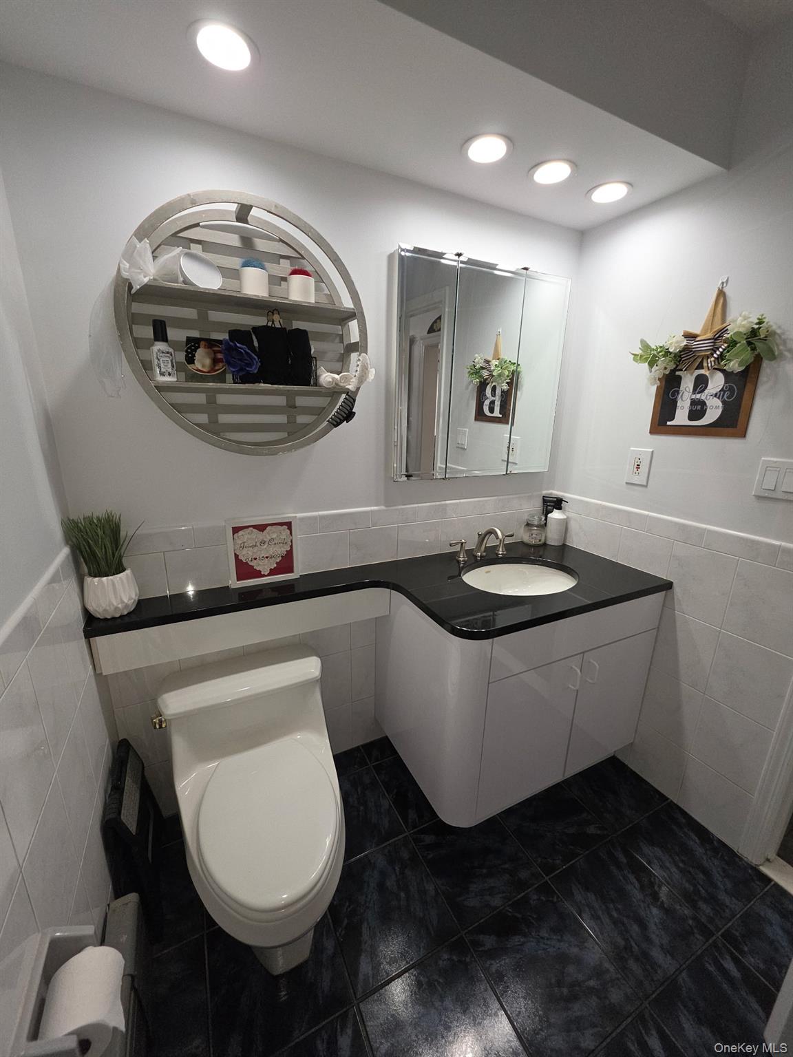 14 W 5th Road – For Sale photo 15