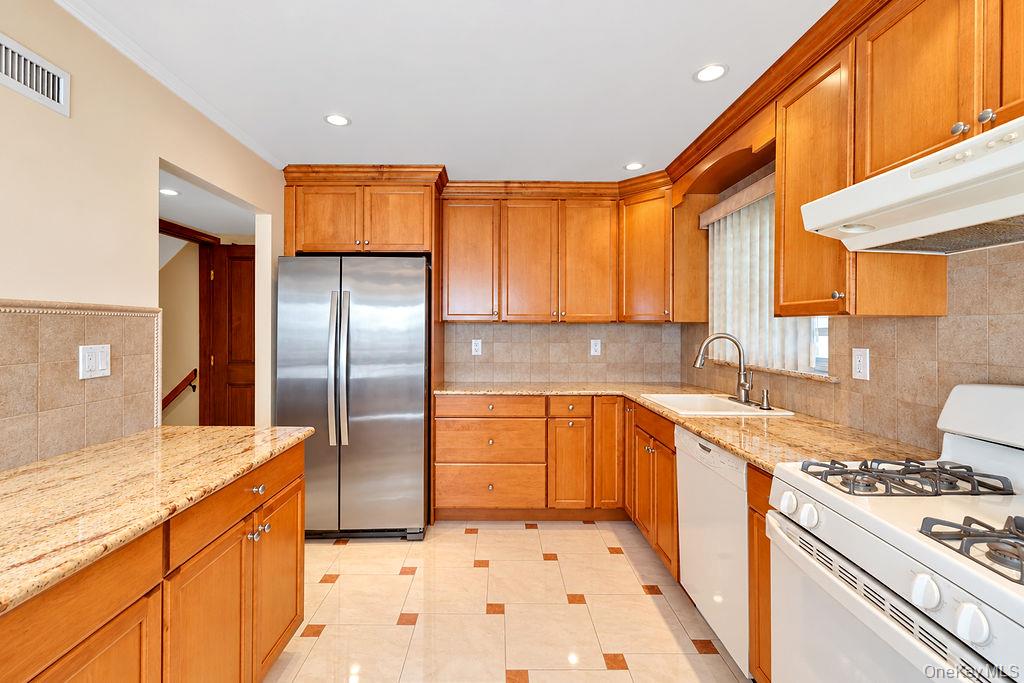 158-17 90th Street – For Sale photo 9